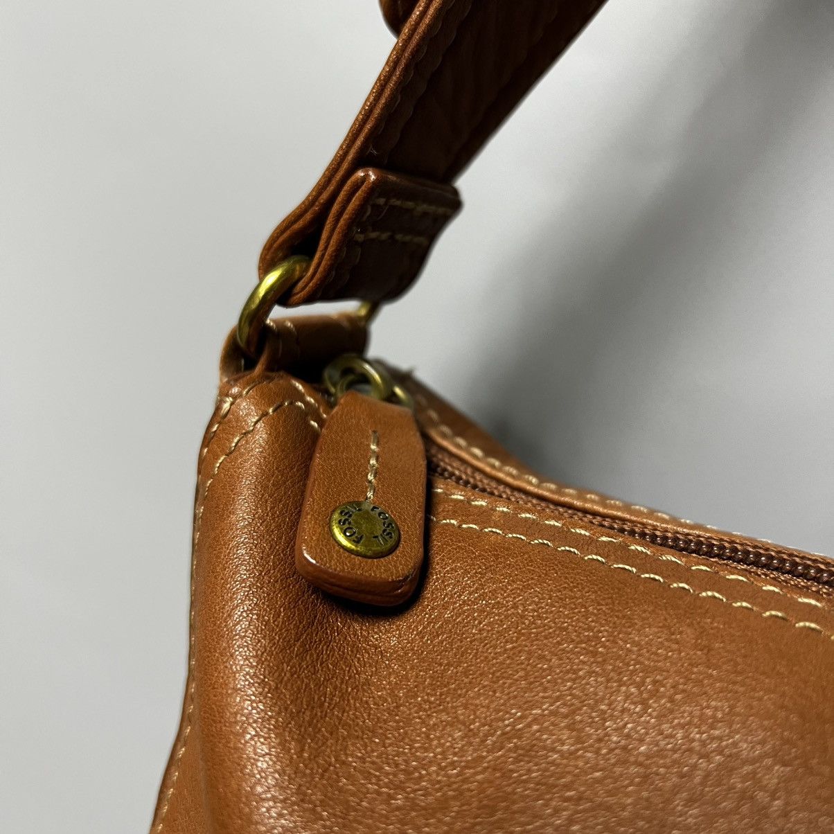 Fossil Vintage Fossil Leather Shoulder Bag Y2K Size ONE SIZE - 9 Thumbnail