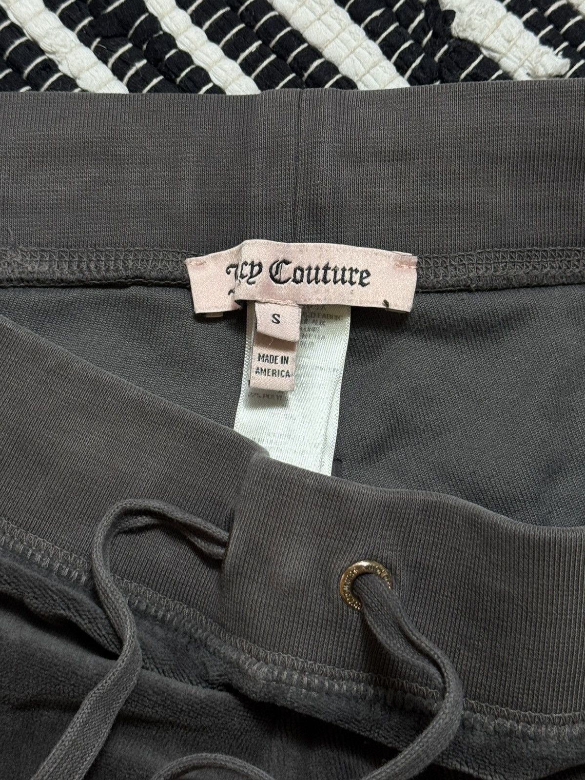 Juicy Couture VINTAGE JUICY COUTURE SUN BUNNY TERRY BASIOS TRACKSUIT Size S / US 4 / IT 40 - 10 Thumbnail