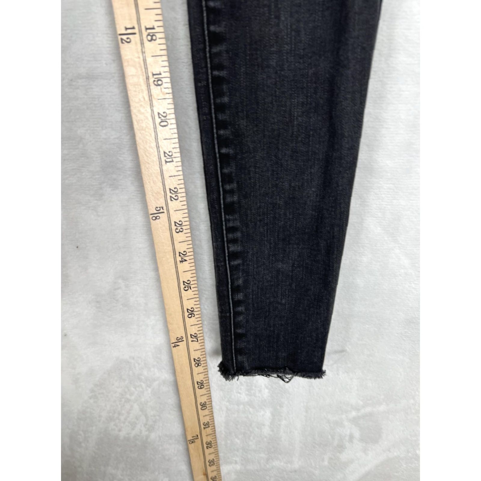 Abercrombie & Fitch Abercrombie & Fitch Black Ultra High Rise Skinny Jeans Womens 2R Black Size 26" / US 2 / IT 38 - 4 Thumbnail