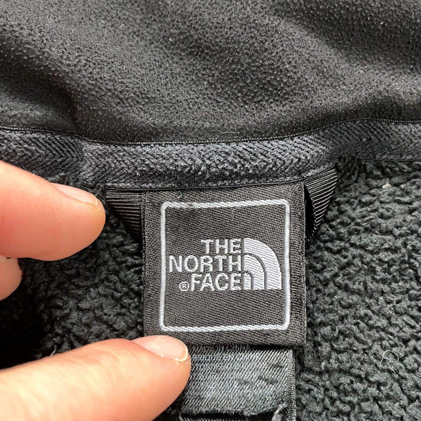 The North Face The North Face Osito Fleece Jacket Women S Black Full Zip Pocket Hiking Size S / US 4 / IT 40 - 4 Thumbnail