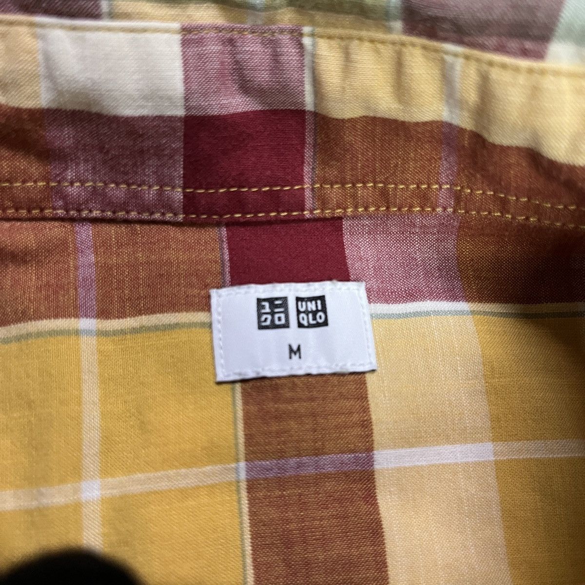 Uniqlo Uniqlo Madras Checkered Button Up Shirt Size US M / EU 48-50 / 2 - 3 Thumbnail