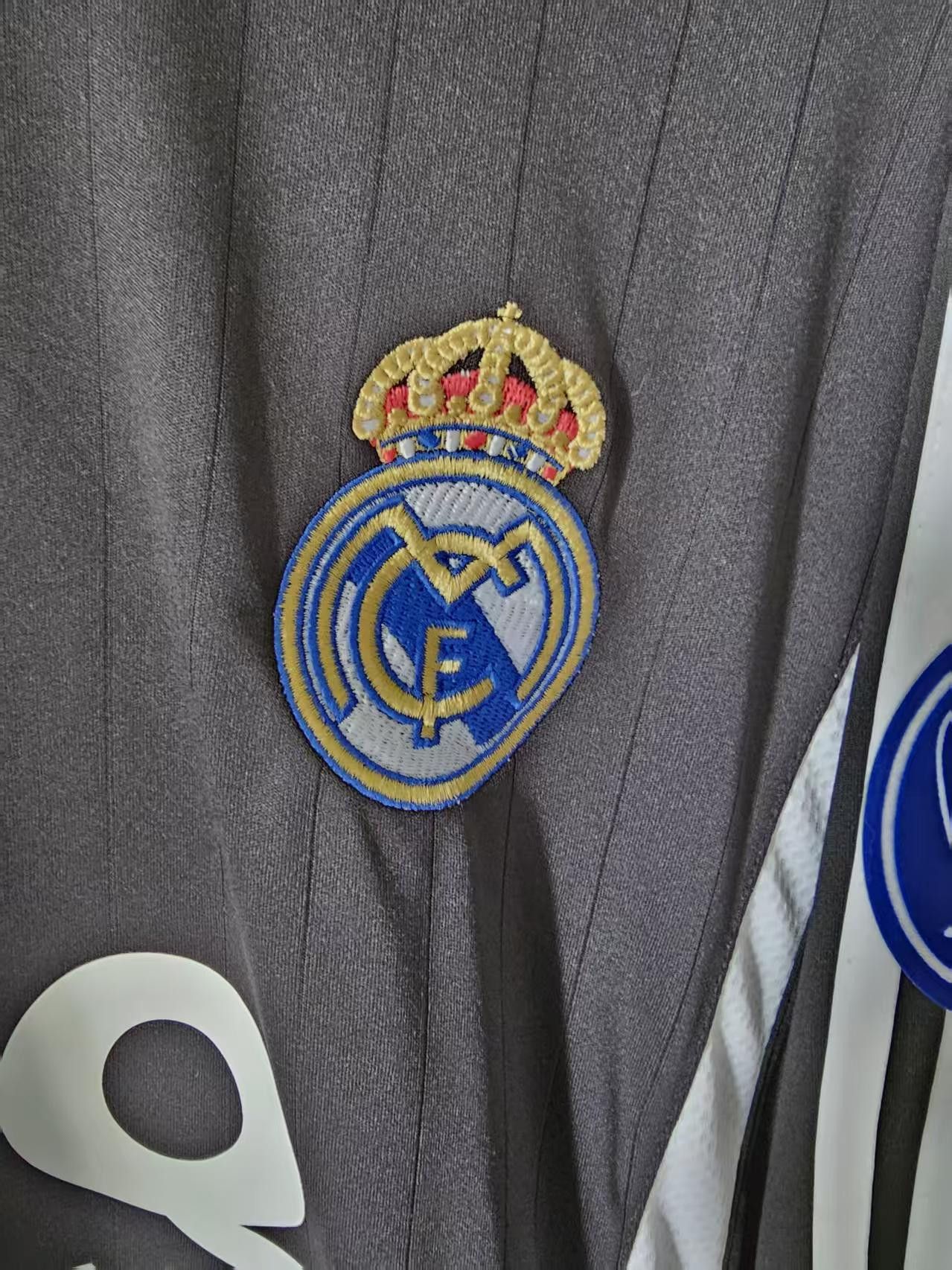 Other 2006 2007 Real Madrid #23 David Beckham Jersey Size US XL / EU 56 / 4 - 4 Thumbnail