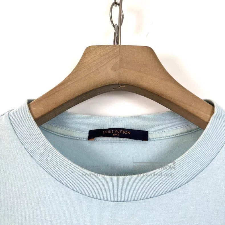 Louis Vuitton Louis Vuitton Sky blue full print gradient Logo short slee Size US M / EU 48-50 / 2 - 3 Thumbnail