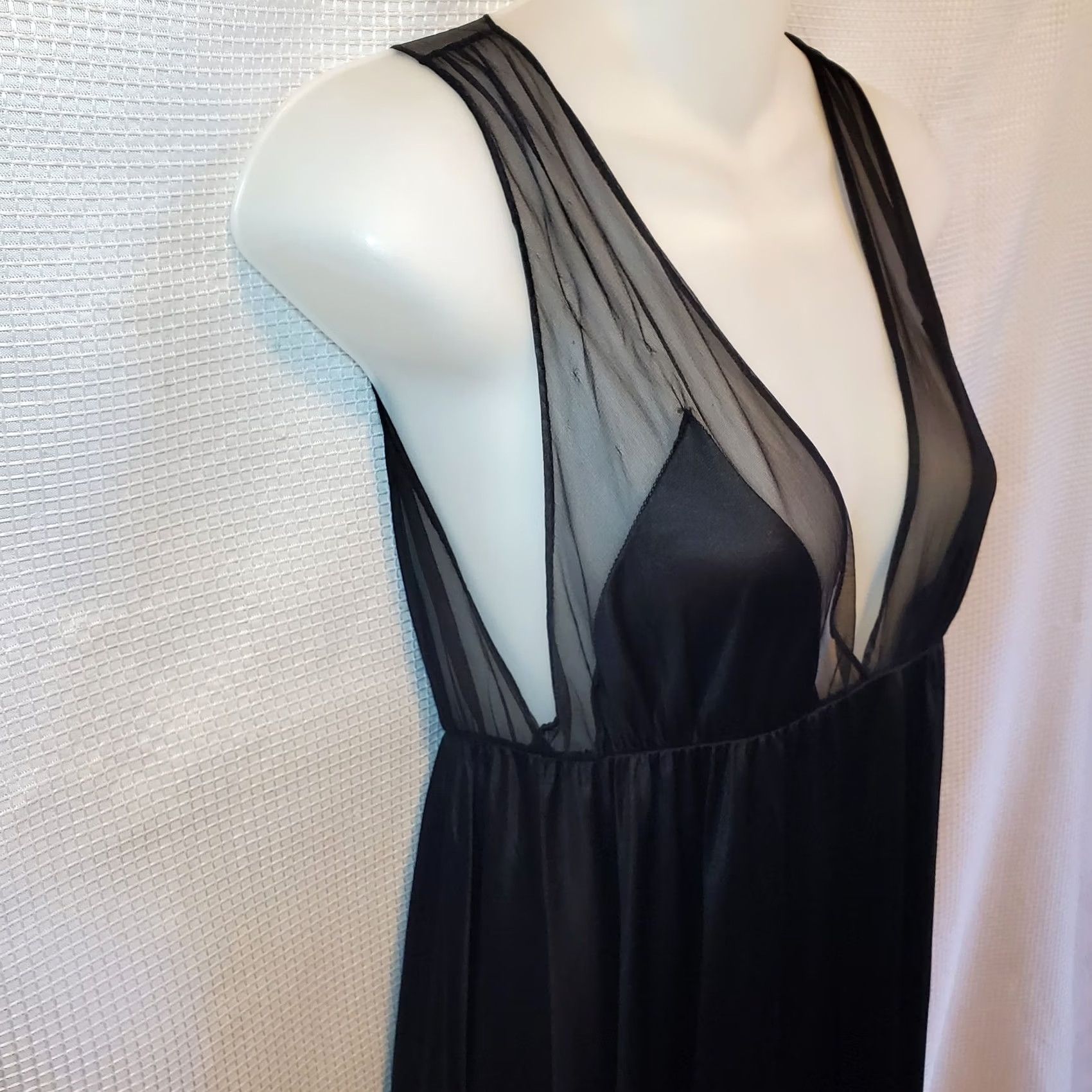 Vintage VINTAGE Maxi Sheer Black Slip Dress Sz S 70s V-Neck Pullover Party/Cocktail Womens Sexy Gothic USA 70s City Classic Tattoo Modern Design Size S / US 4 / IT 40 - 3 Thumbnail