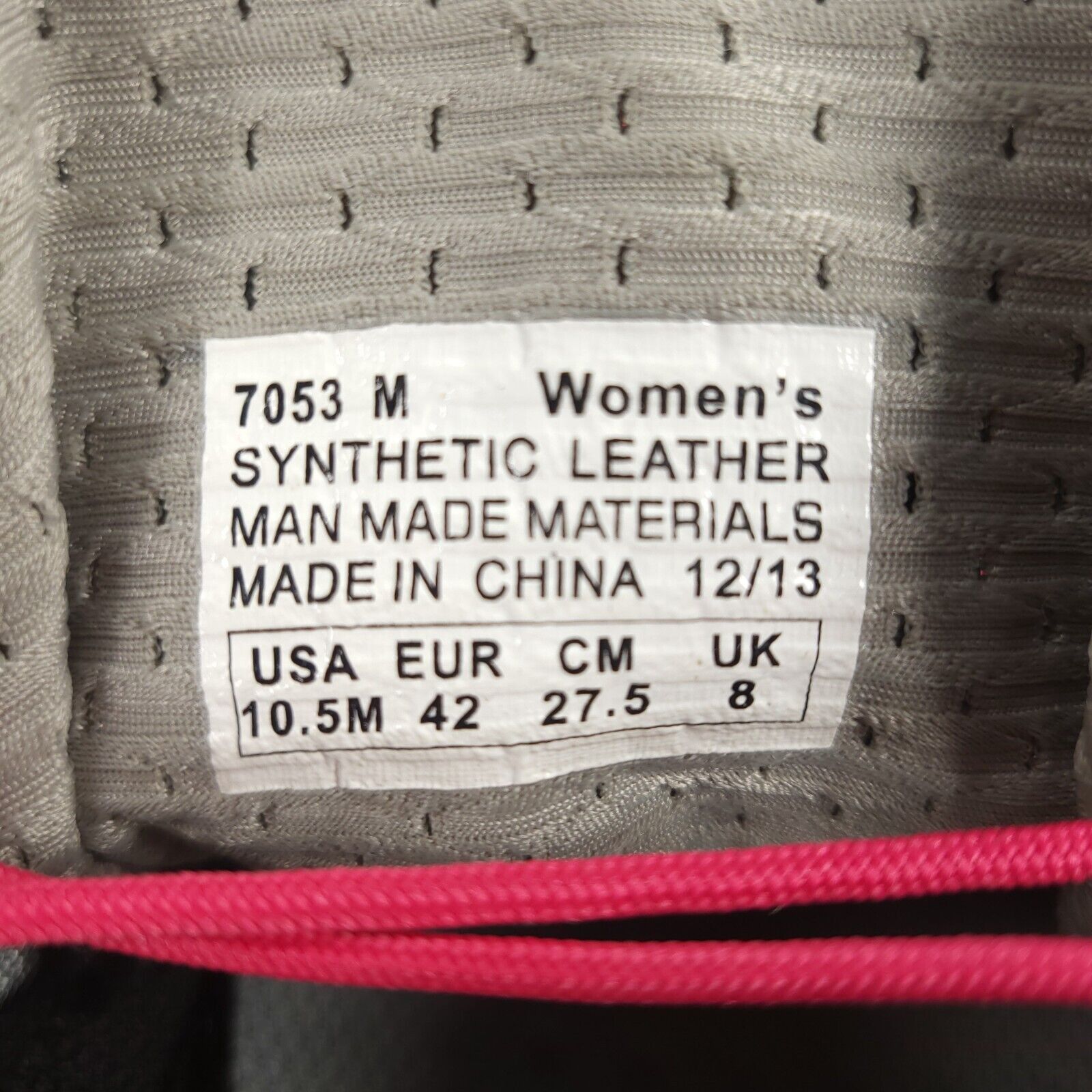 Vasque Vaspue All Terrain Shoe Womens Size 10.5 7053 Black Red Size US 10.5 / IT 40.5 - 7 Thumbnail