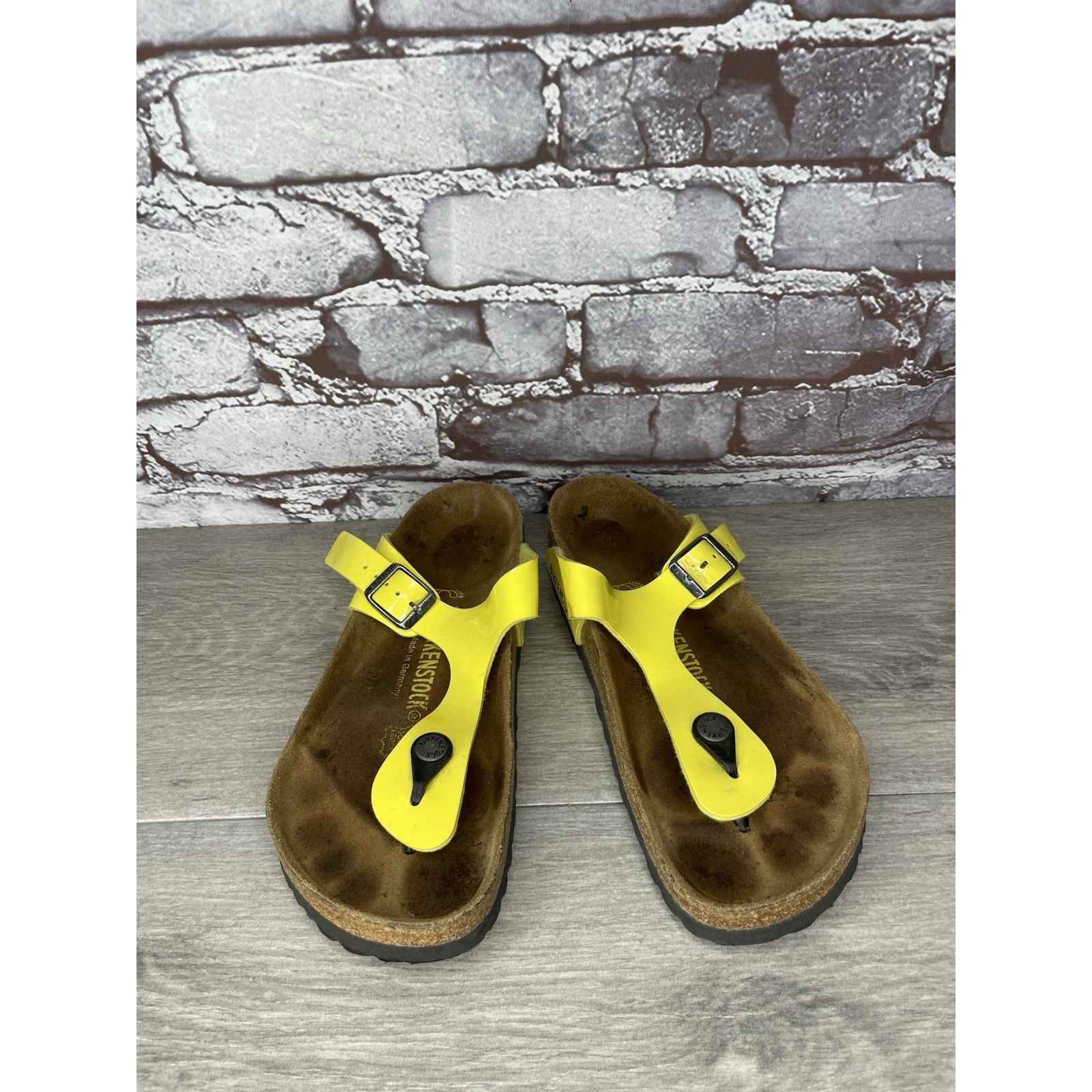 Birkenstock Birkenstock Gizeh Yellow Patent Leather Cork Slide Sandals W Size US 6.5 / IT 36.5 - 12 Thumbnail