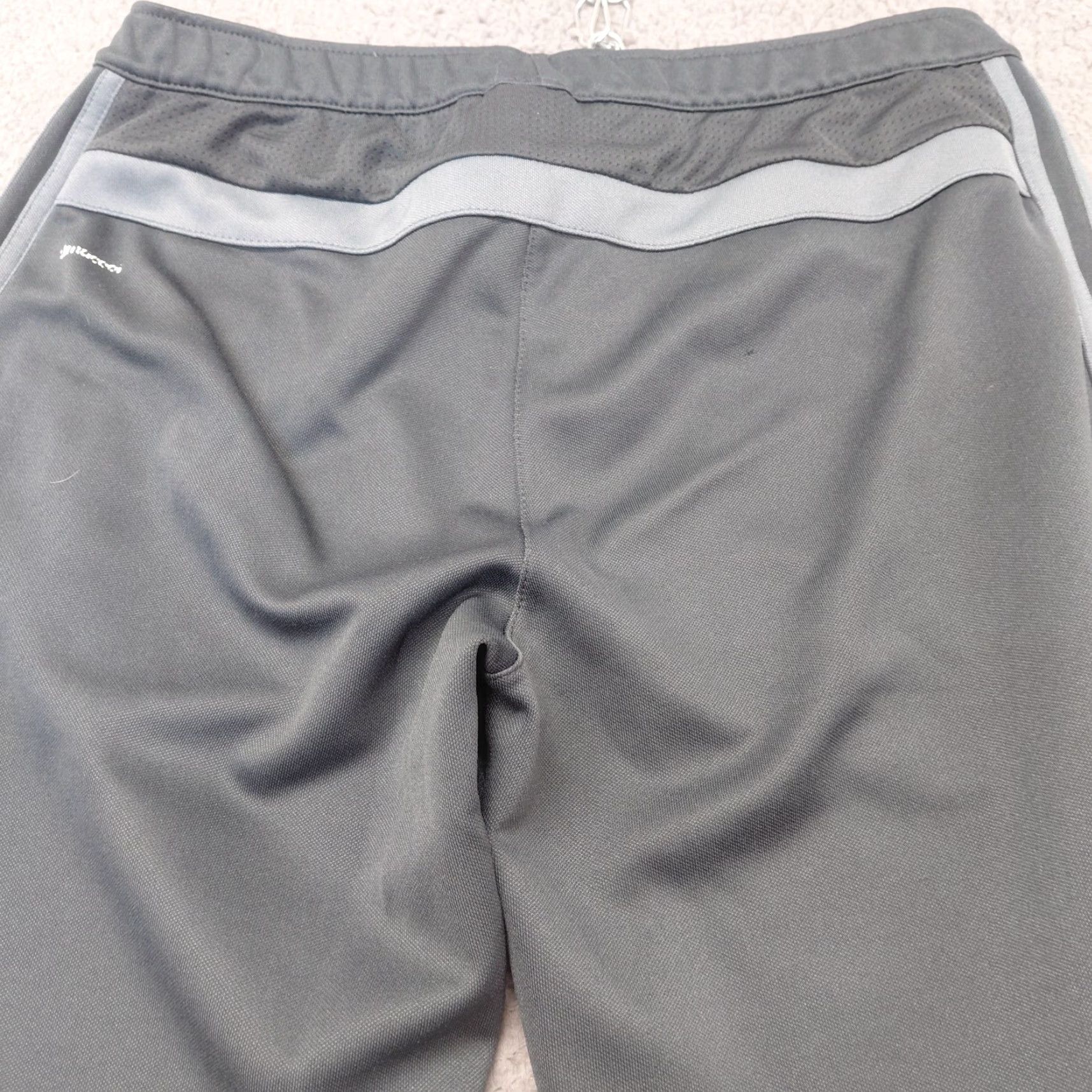 Adidas Adidas Track Pants Women M Gray Climacool Sweatpants 3 Striped Logo Women Size 32" / US 10 / IT 46 - 3 Thumbnail