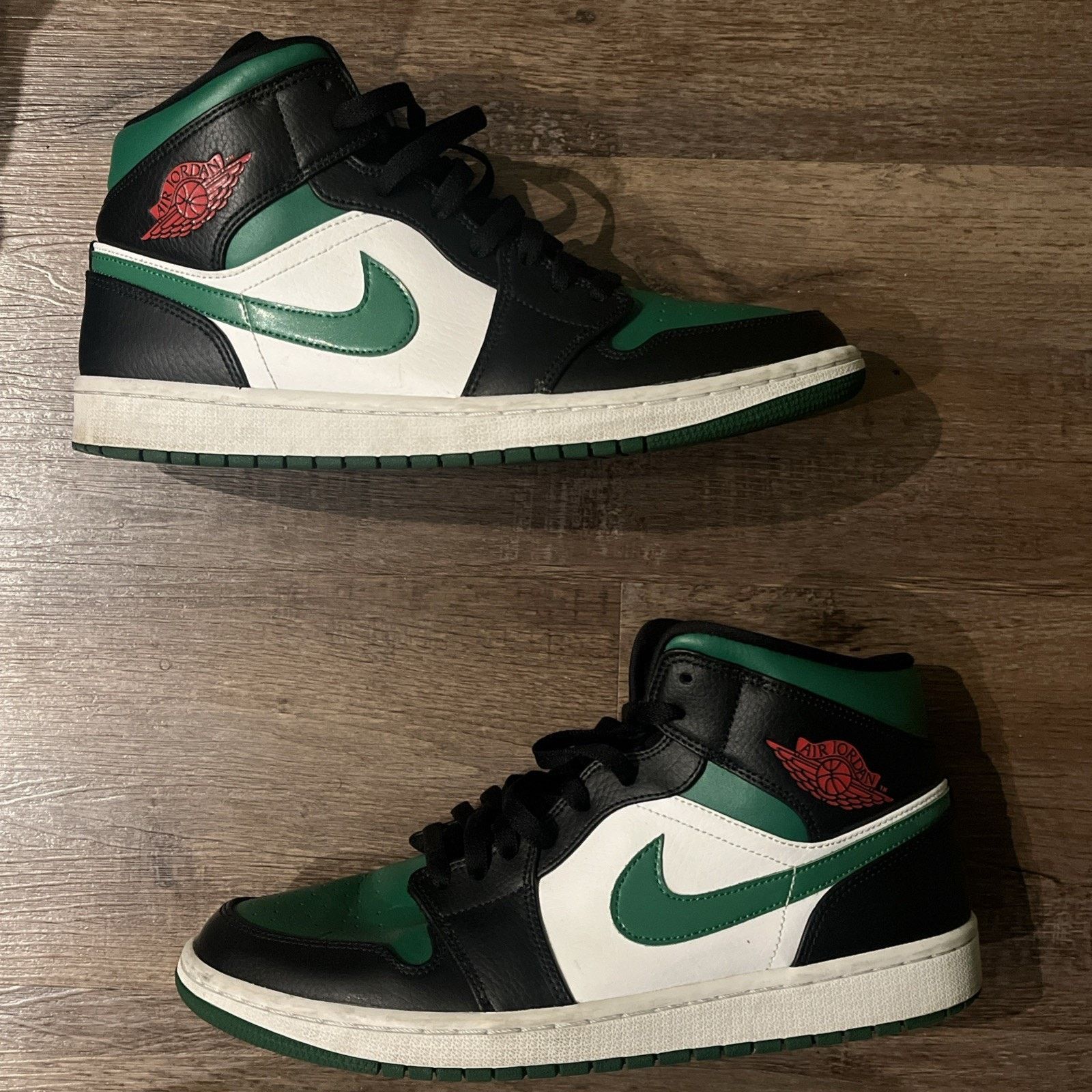 Jordan Brand × Nike Air Jordan 1 Mid Green Toe Mens Size 11 Pine Green Size US 10 / EU 43 - 1 Thumbnail