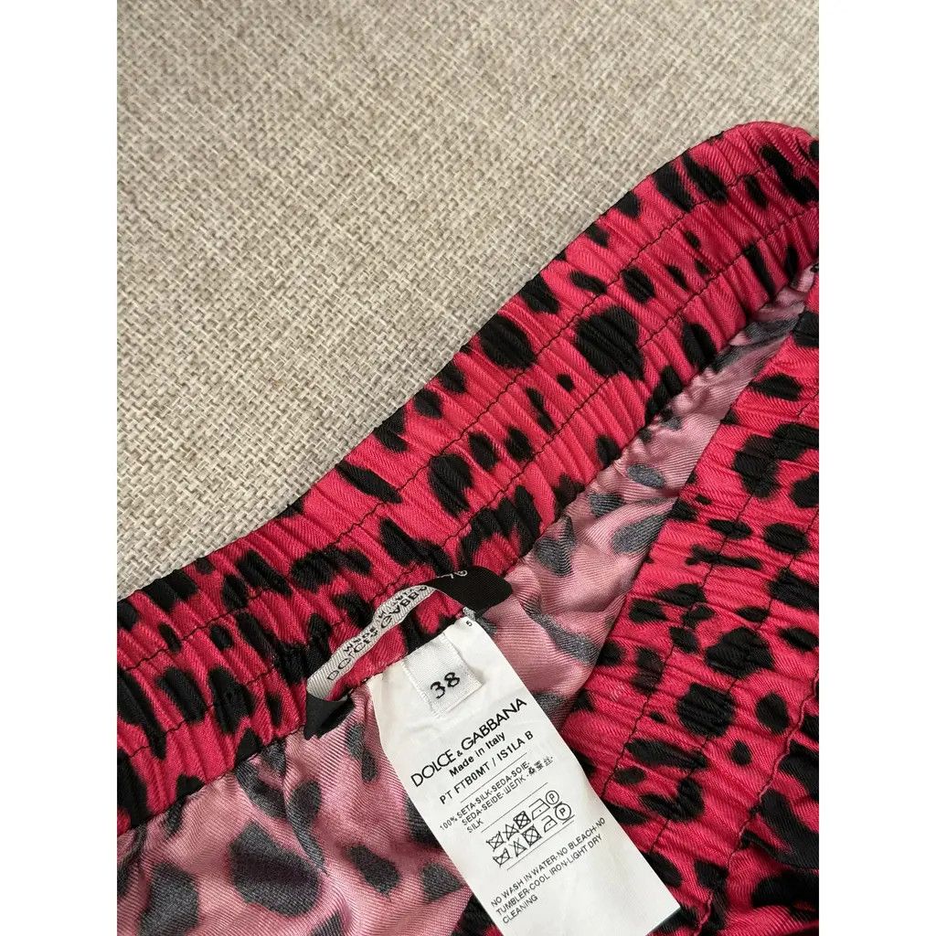 Dolce & Gabbana Dolce & Gabbana Fuchsia Leopard Silk Lounge Set IT38 Size 26" / US 2 / IT 38 - 9 Thumbnail