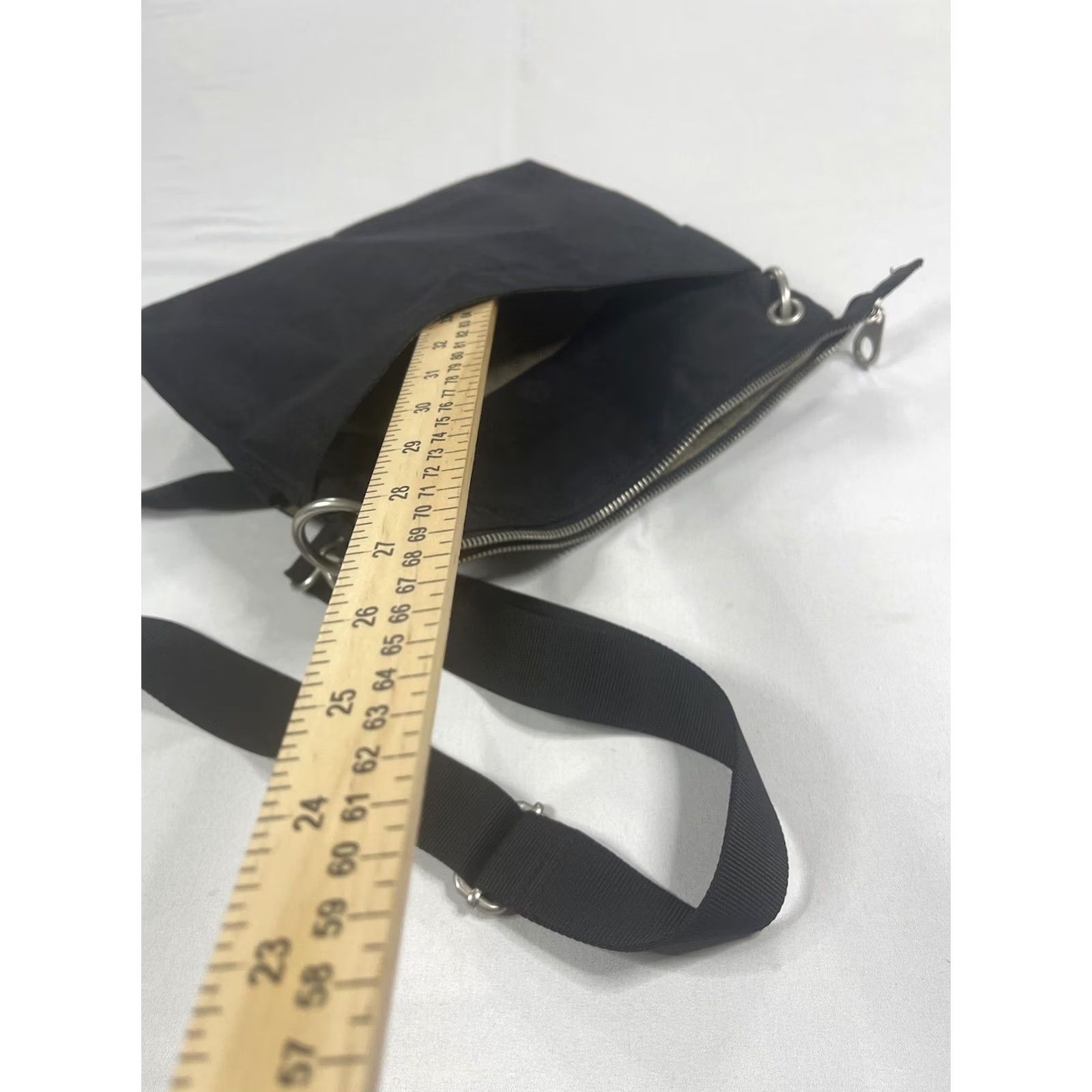 Vintage Baggallini Tulum Crossbody Black & Silver Nylon Medium Zip Bag Handbag Travel Organizer Pockets Women's Baggallini Tulum Hat? Size ONE SIZE - 7 Thumbnail