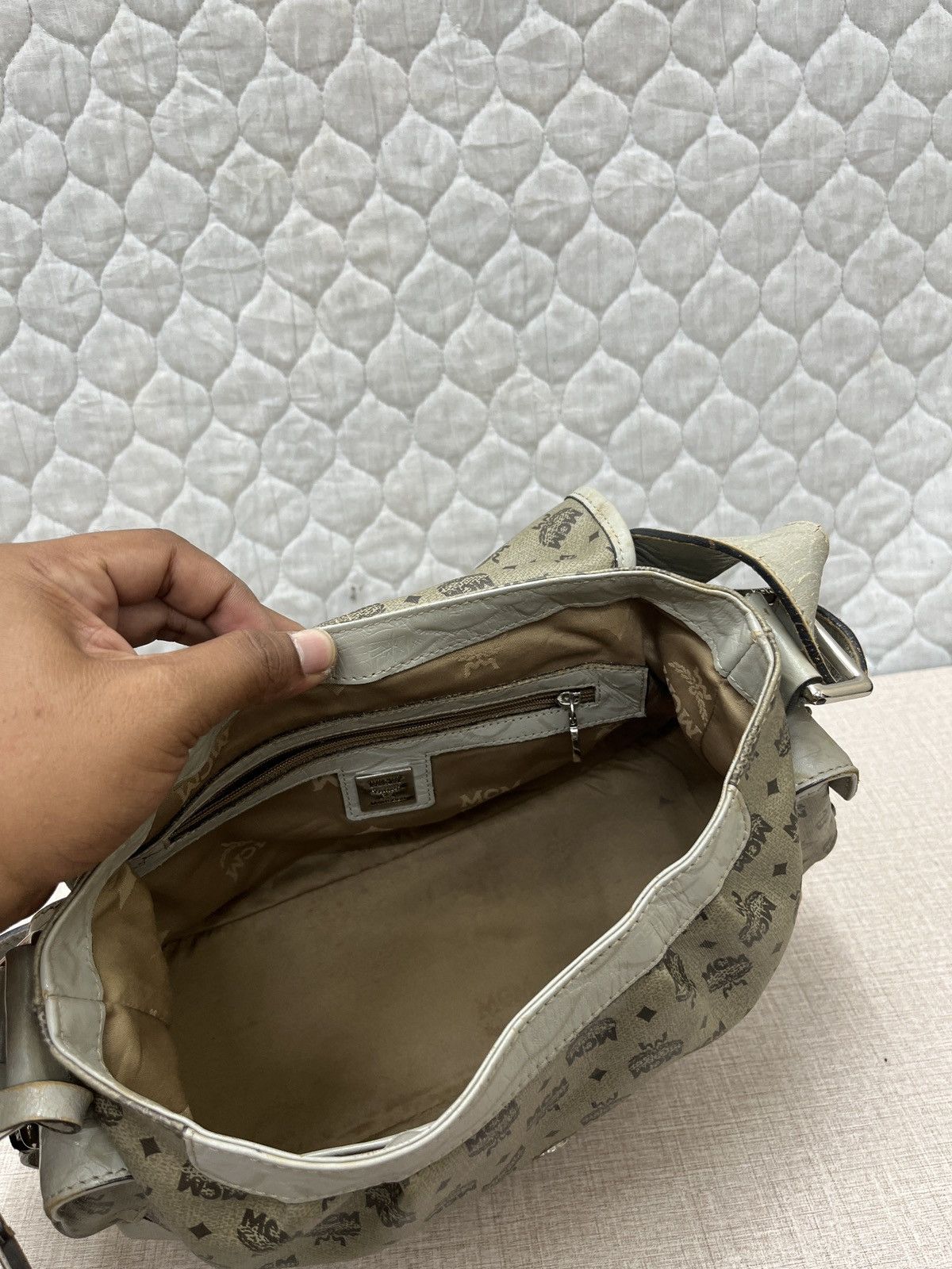 MCM 🔥🔥🔥STEALS MCM BAG Size ONE SIZE - 17 Thumbnail