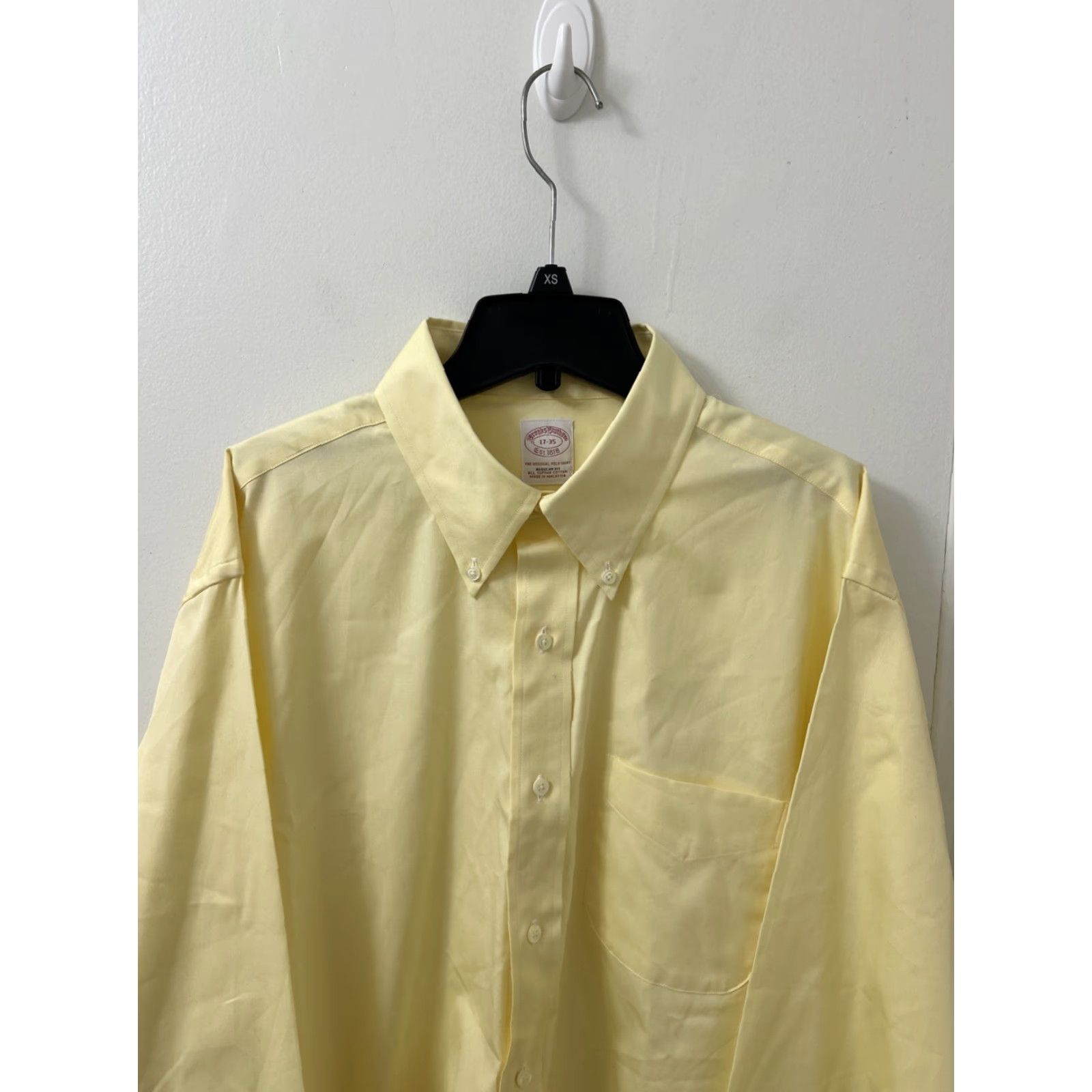 Brooks Brothers Brooks Brothers Original Polo Shirt Mens 17 Yellow Oxford Supima Button Up L/S Shirt Regular 100% Cotton Non-Iron Pockets Dress Shirt Mens Size US XL / EU 56 / 4 - 2 Thumbnail