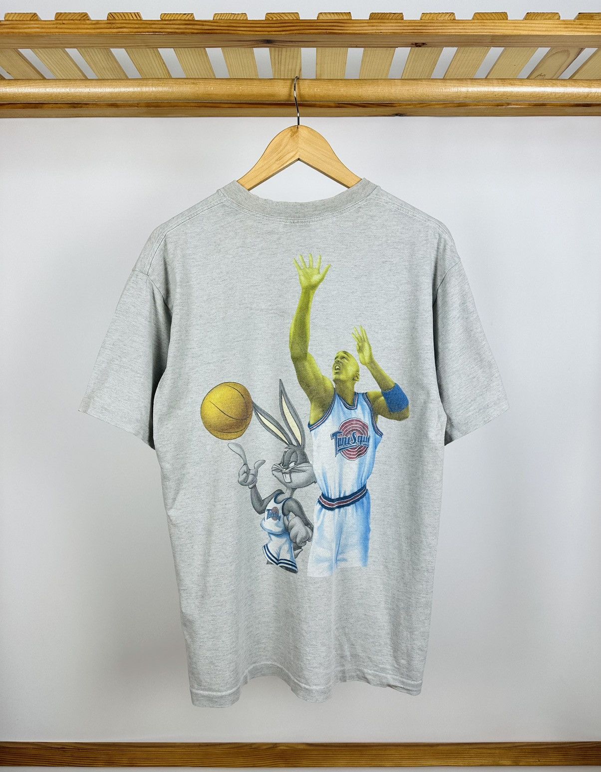 Disney × NBA × Vintage Vintage Distressed Tee 1996 Space Jam Jordan and Bugs Bunny Size US L / EU 52-54 / 3 - 1 Thumbnail