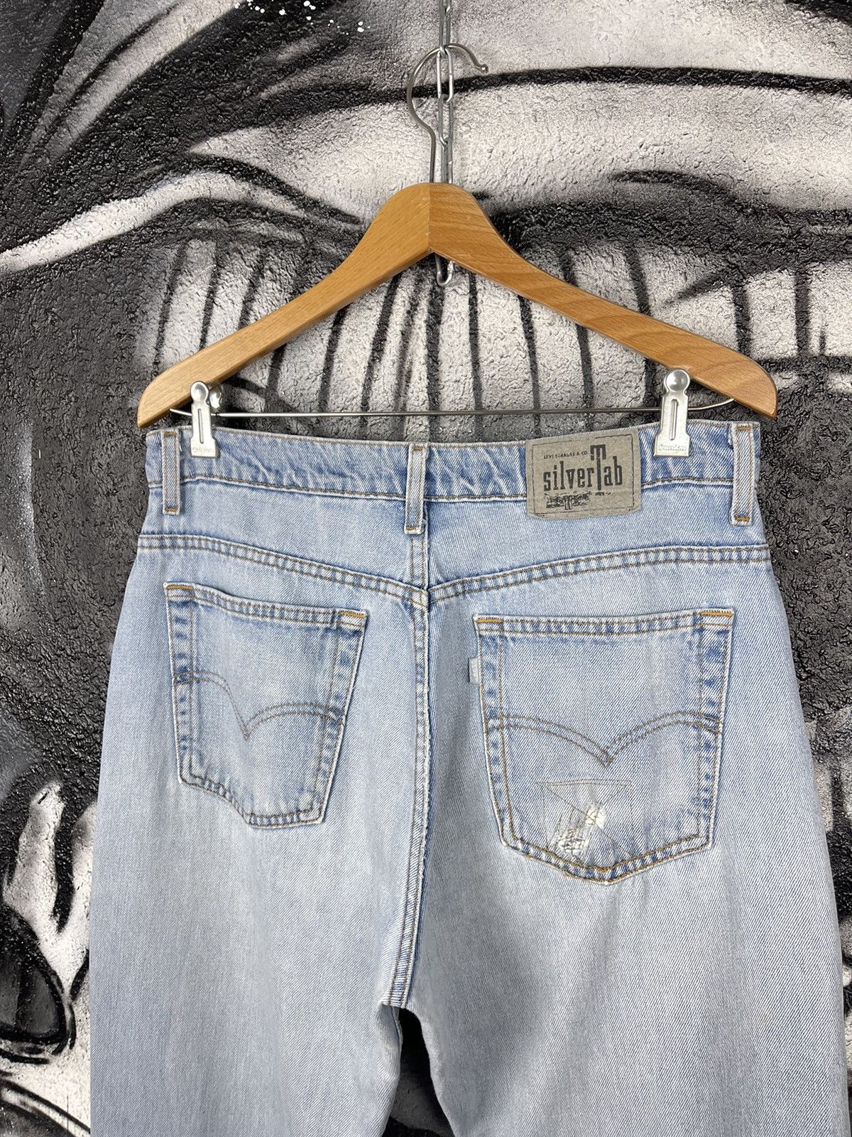 Levi's Levi’s Silver Tab Guy’s Fit Distressed Jeans Women’s Size M Size 34" / US 12 / IT 48 - 3 Thumbnail