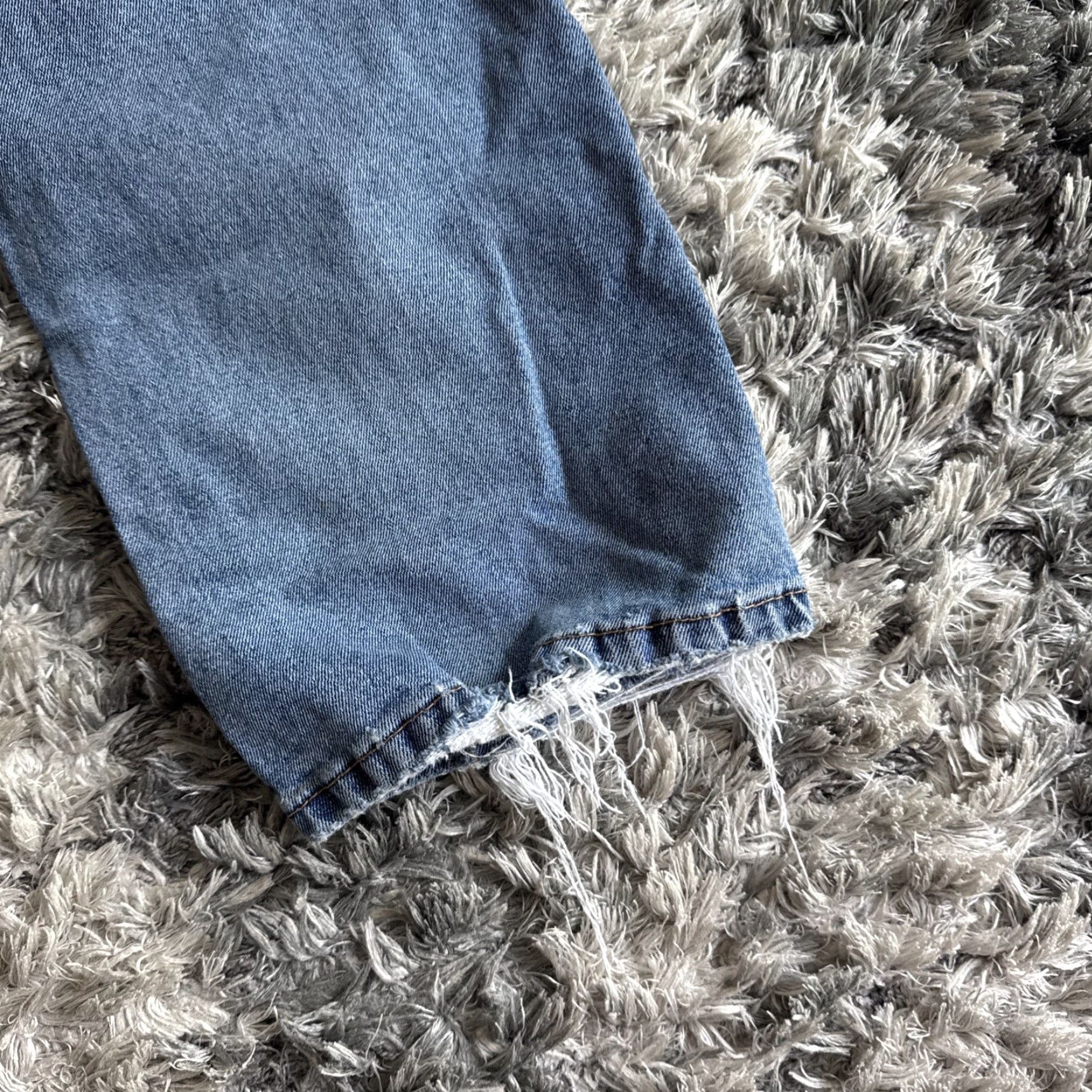Levi's VINTAGE Levi's 00's Signature Straight Jeans DAMAGED Men 34x30 Blue Denim Straight Jeans Mens 34 30 Size US 34 / EU 50 - 2 Thumbnail