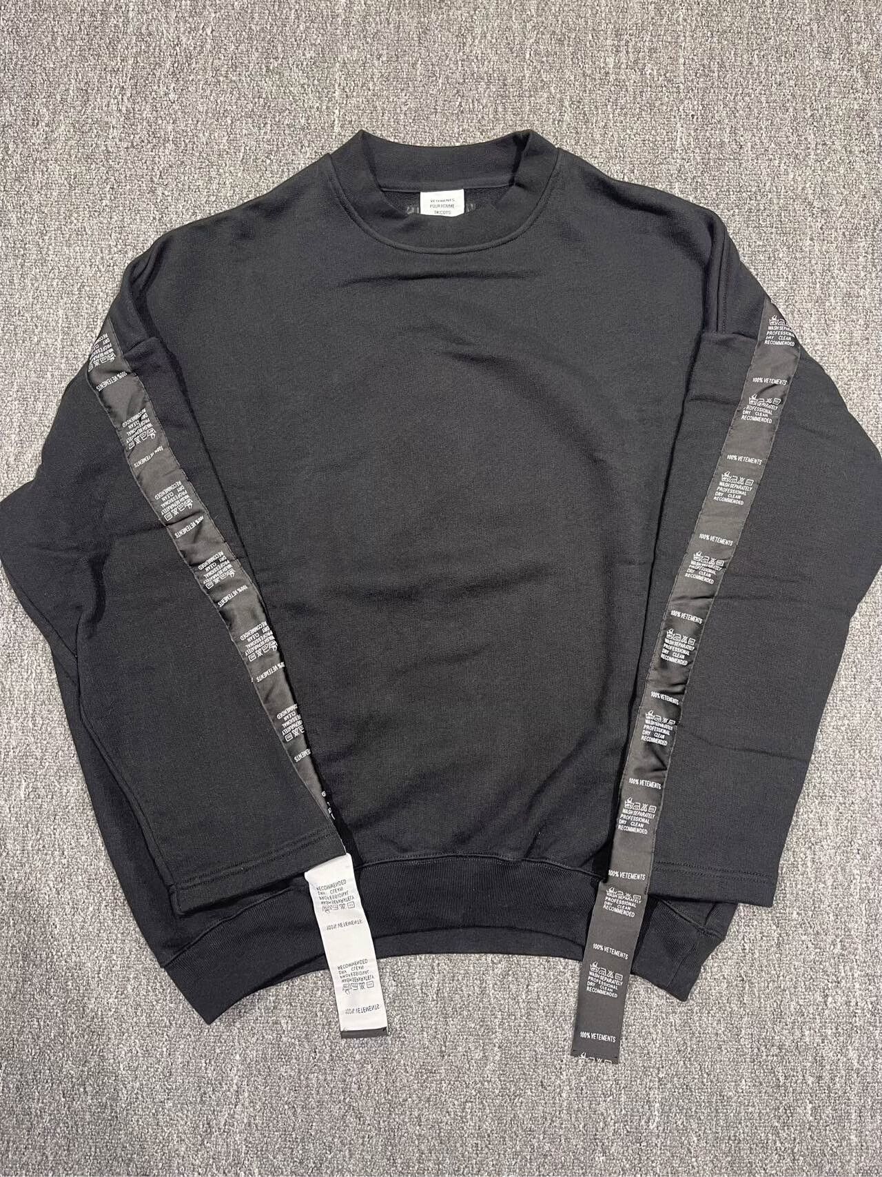 Vetements VETEMENTS Label Crewneck Sweatshirt - dmc Size US XS / EU 42 / 0 - 1 Thumbnail