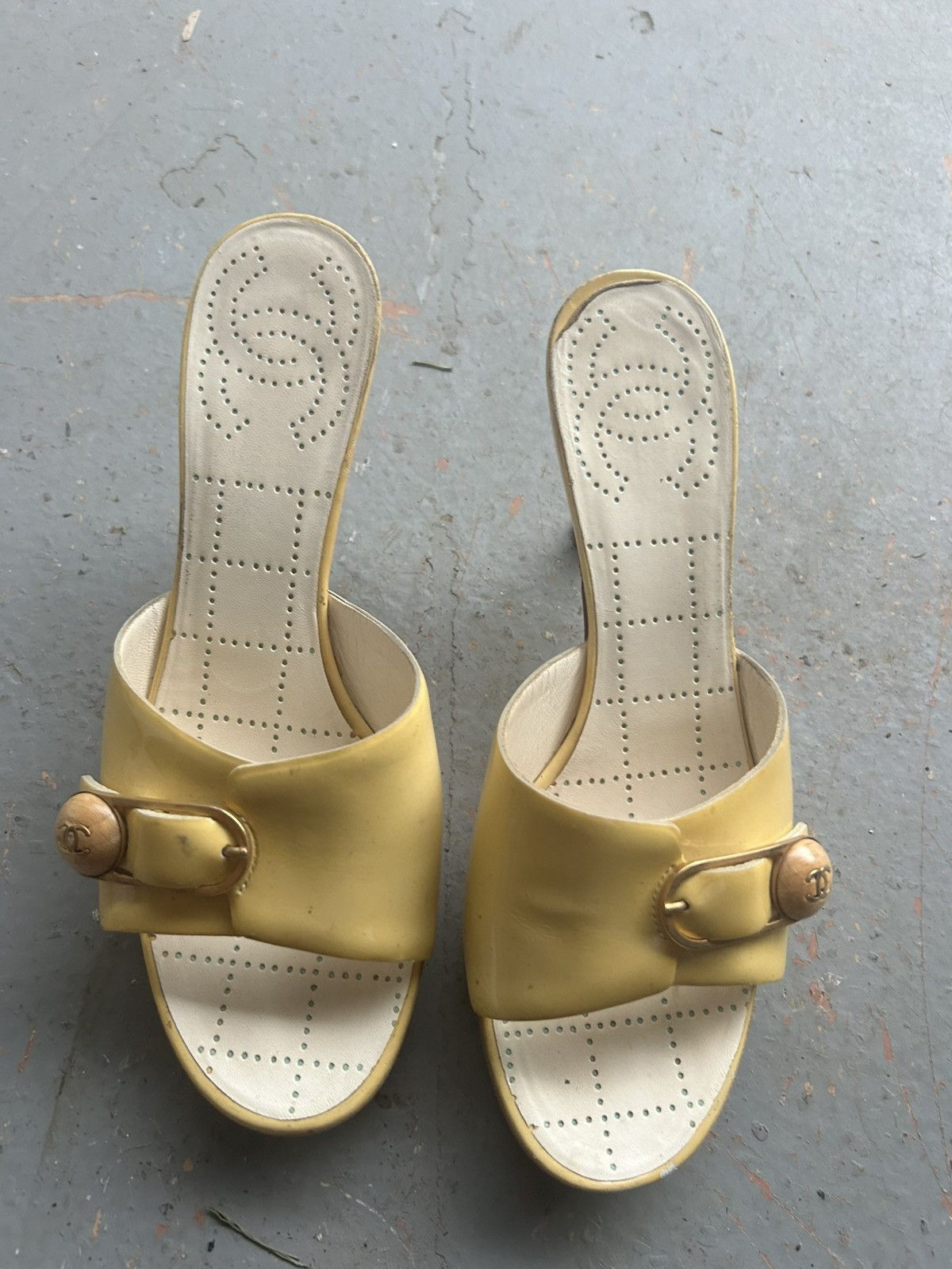Chanel Chanel heels Size US 7 / IT 37 - 1 Thumbnail