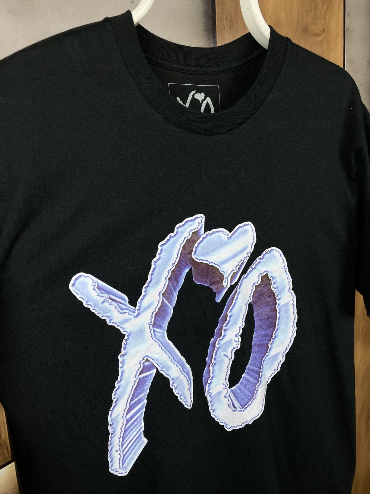 The Weeknd 🎙️T-Shirt The Weeknd Dawn FM Chrome XO Big Logo Tee🎙️ Size US L / EU 52-54 / 3 - 2 Thumbnail
