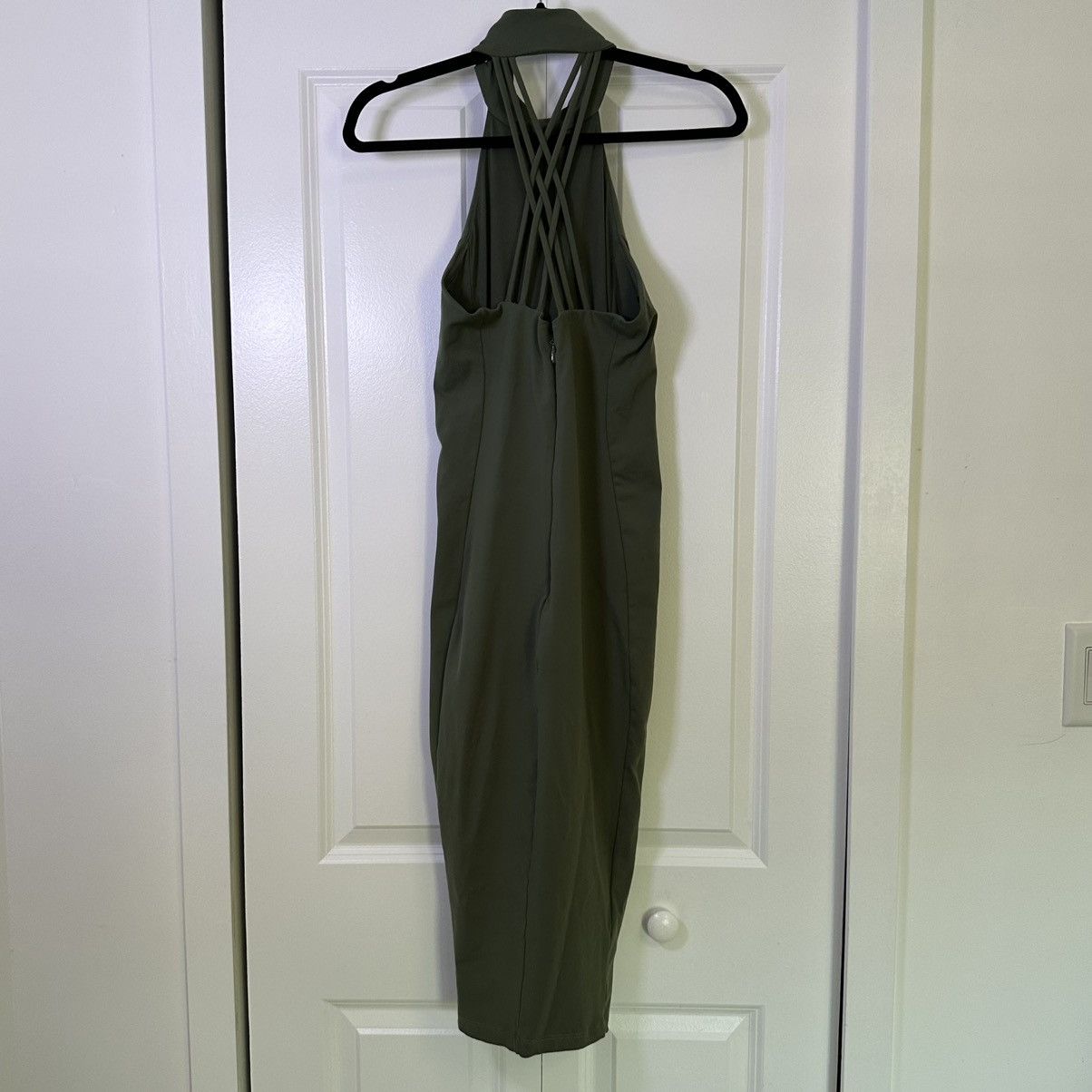 Bebe Bebe Bodycon Mock Neck Strappy Midi Dress Size Small Size S / US 4 / IT 40 - 2 Thumbnail