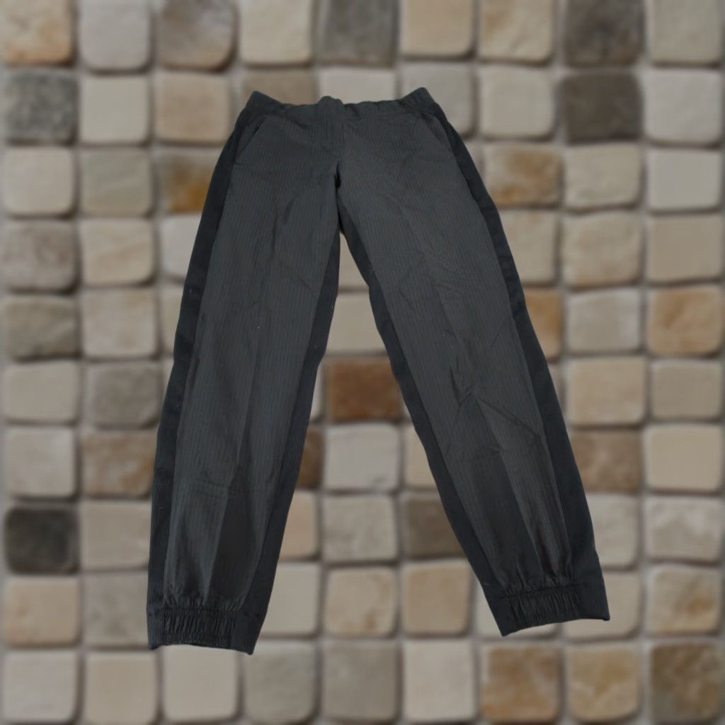 Athleta VINTAGE Athleta Textured Brookyln Joggers Womens 4 Black Lightweight Jogger Athletic Hiking Running Walking Athleisure Outdoor Sports Womens Size 27" / US 4 / IT 40 - 1 Thumbnail