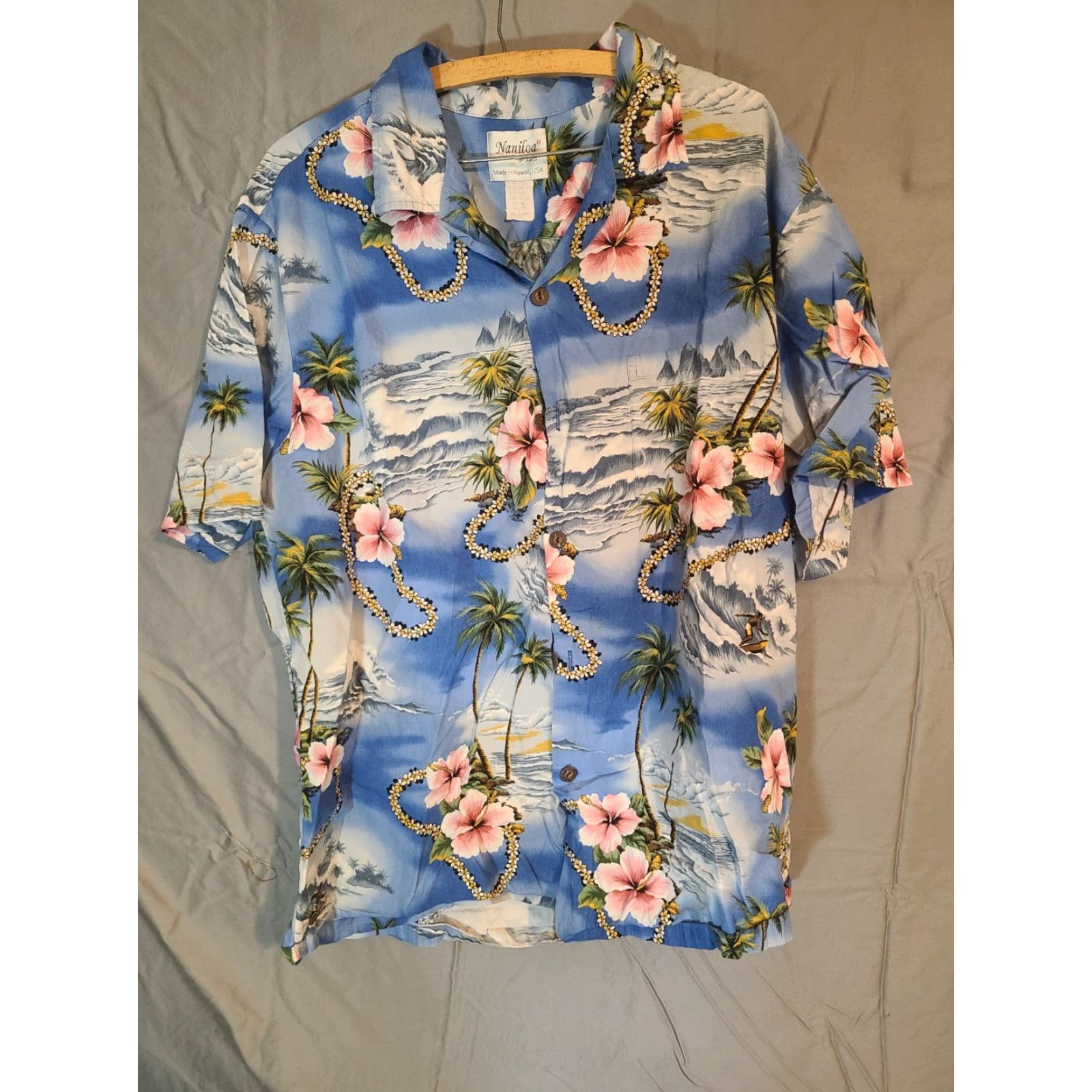 ALOHAS Naniloa Blue Aloha Hawaiian Shirt Men Short Sleeve Button-Up 2XL Cotton Hibiscus Leis Palm Trees Surfers Size US XXL / EU 58 / 5 - 2 Thumbnail