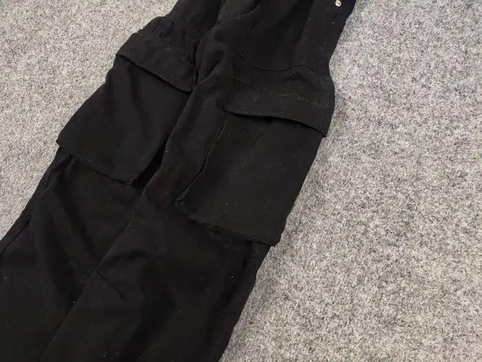 Japanese Brand Vintage Japanese Baggy Black Cotton Cargo Pants Y2K Style Size US 30 / EU 46 - 5 Thumbnail