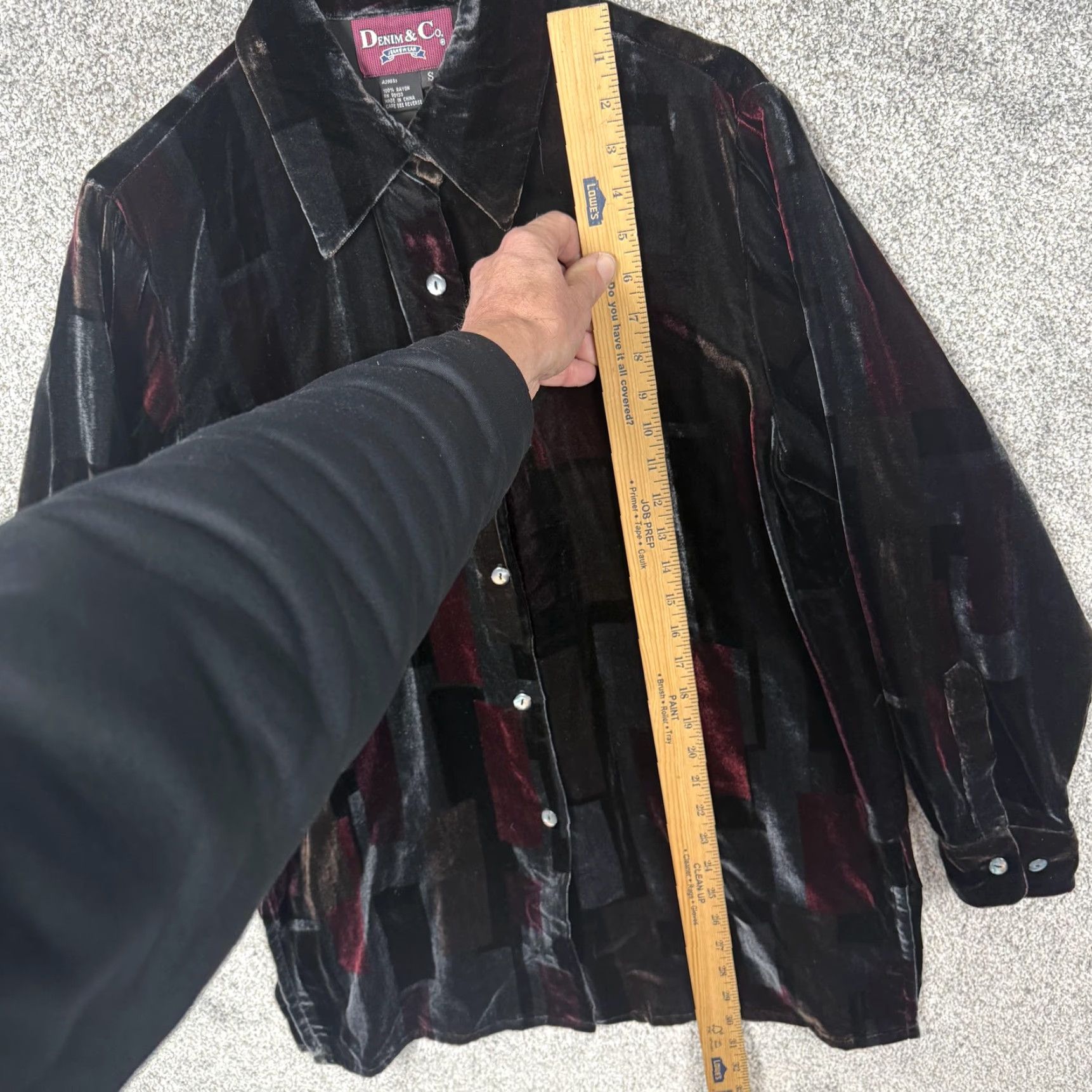 Denim & Co. VINTAGE Denim & Co. Shirt S Women's Black Velvet Geometric Button-Up Tunic with Long Sleeve, Collared, Office/Casual, 90s-Whimsigoth Grunge Style Size S / US 4 / IT 40 - 2 Thumbnail