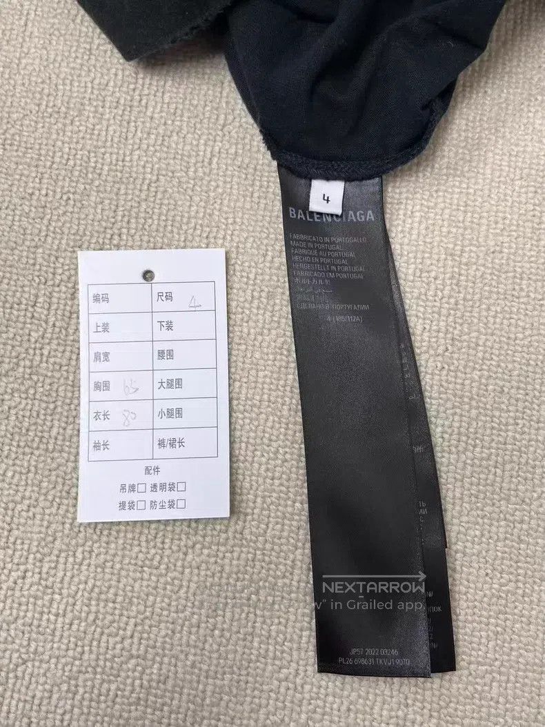 Balenciaga Balenciaga Emblem Logo Letter Embroidered Fake Two-Piece L Size US XL / EU 56 / 4 - 4 Thumbnail