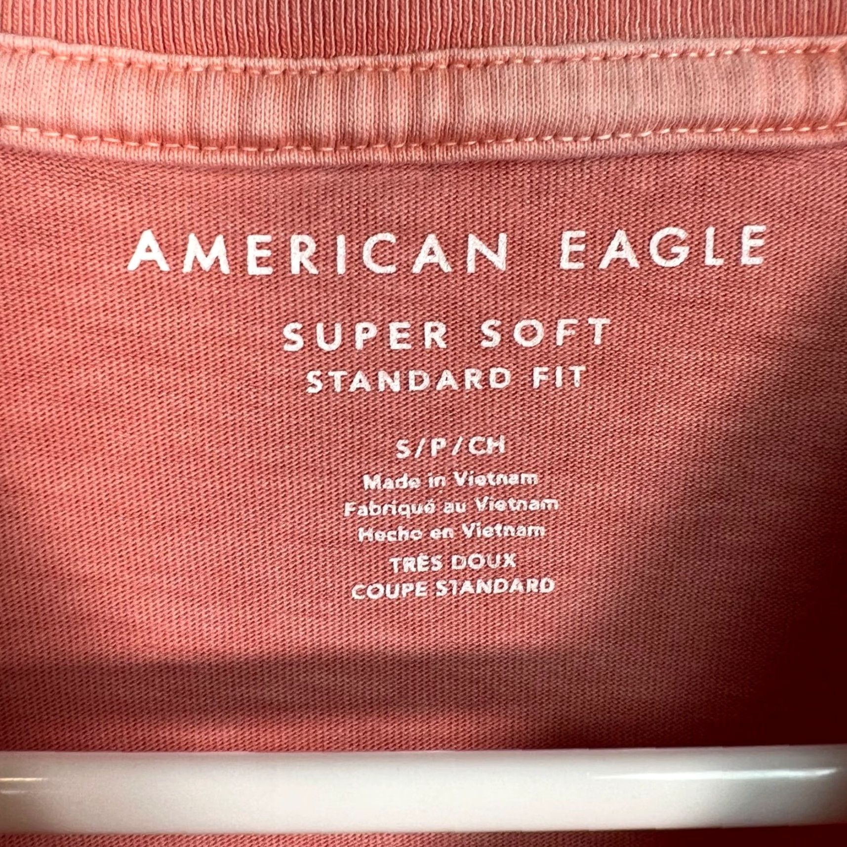 American Eagle Outfitters American Eagle Outfitters Super Soft Long Sleeve Graphic T-Shirt Salmon Pink Small Mens Size S / US 4 / IT 40 - 3 Thumbnail
