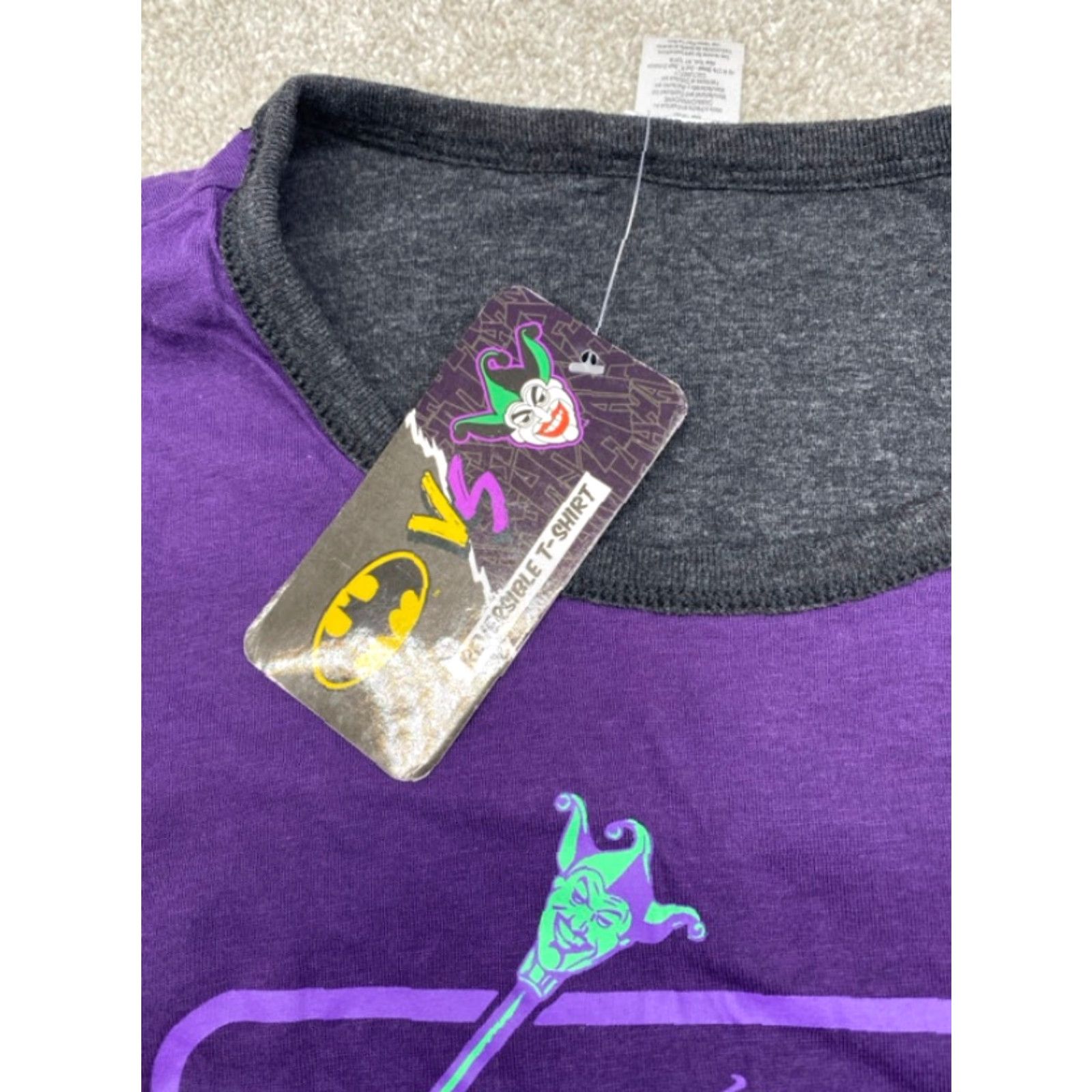 Vintage NWT DC Batman Joker T-Shirt Mens L Reversible Short Sleeve Purple Gray Comics DC Size US L / EU 52-54 / 3 - 3 Thumbnail