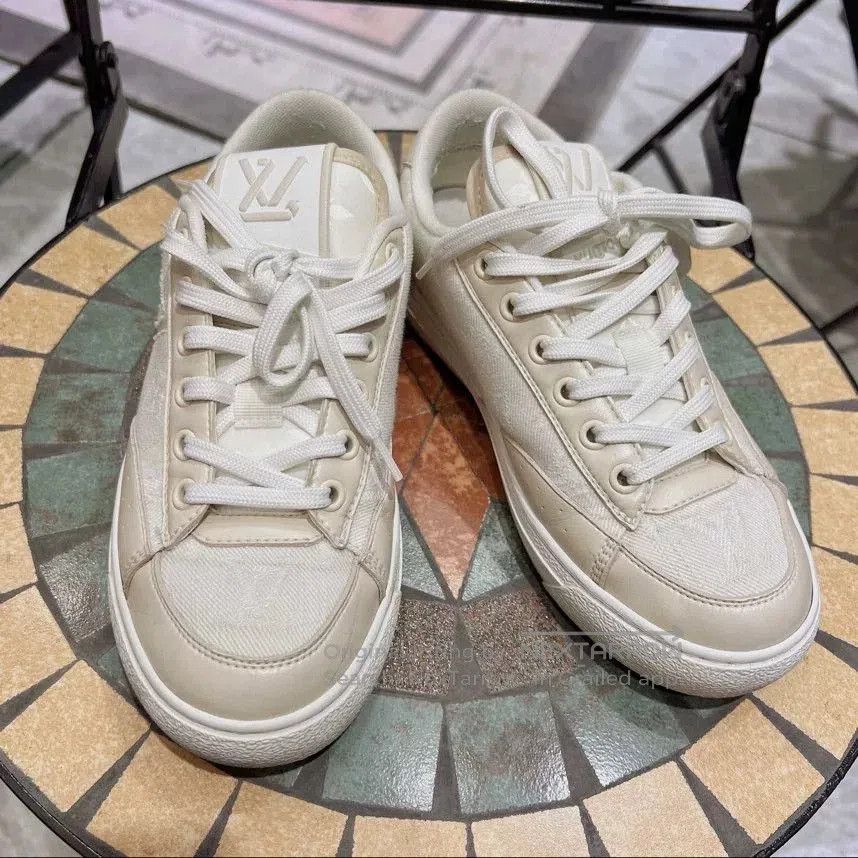 Louis Vuitton LV Charlie Low. Size US 4 / IT 34 - 2 Thumbnail