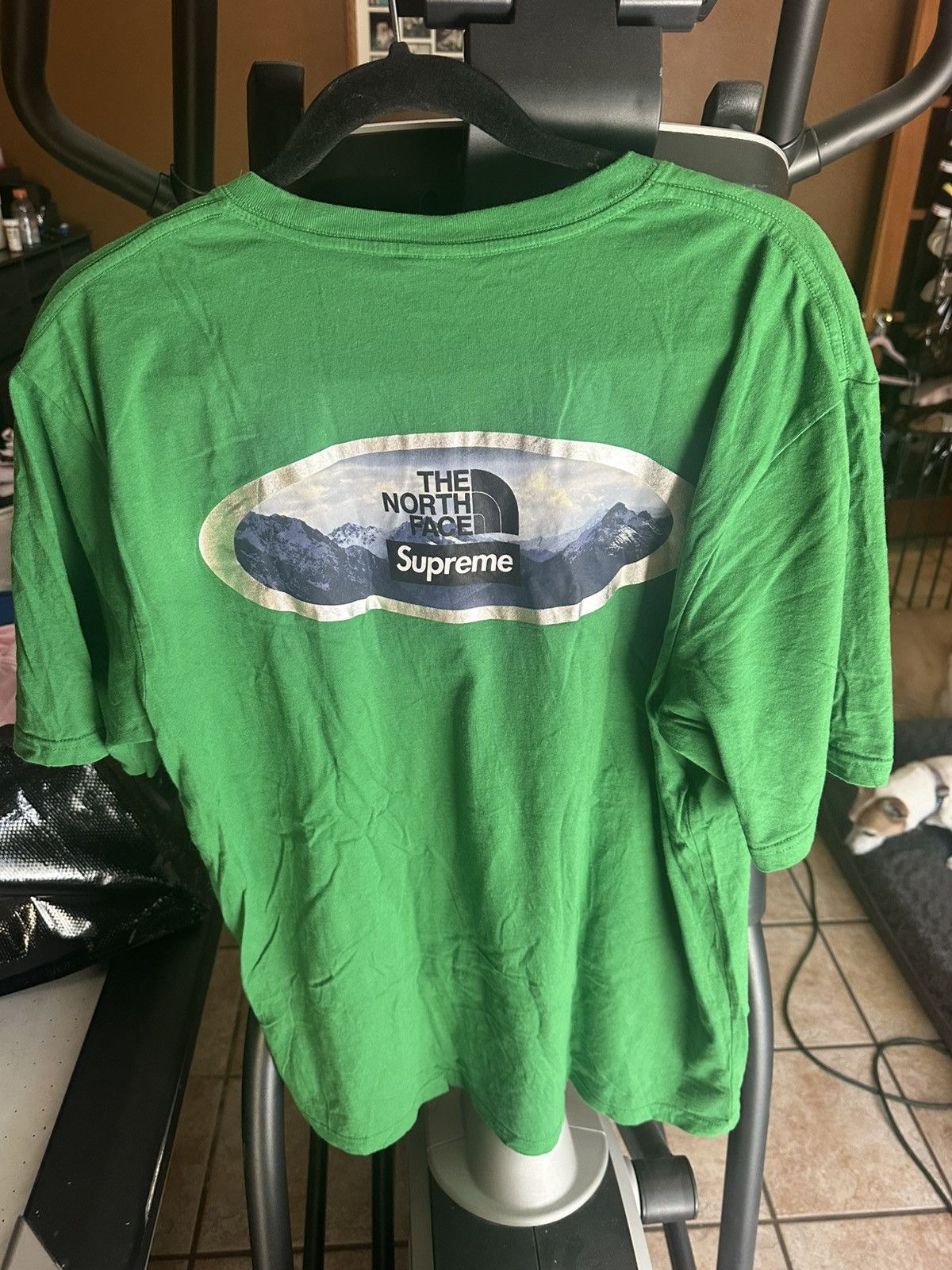 Supreme × The North Face Supreme North Face Green T Size US L / EU 52-54 / 3 - 2 Thumbnail