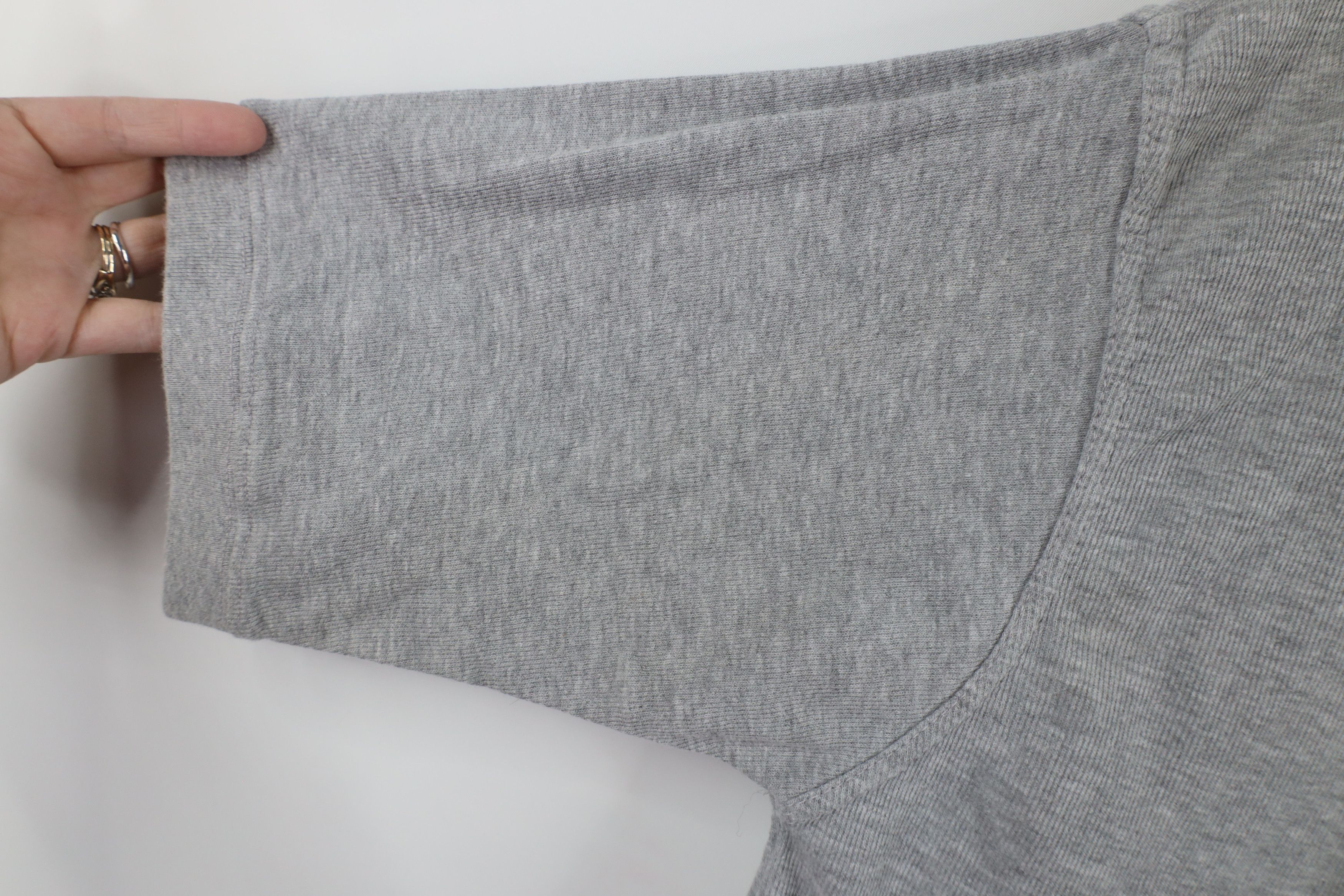 Vintage Vintage 90s University of Kentucky V-Neck T-Shirt Gray Size US L / EU 52-54 / 3 - 6 Thumbnail