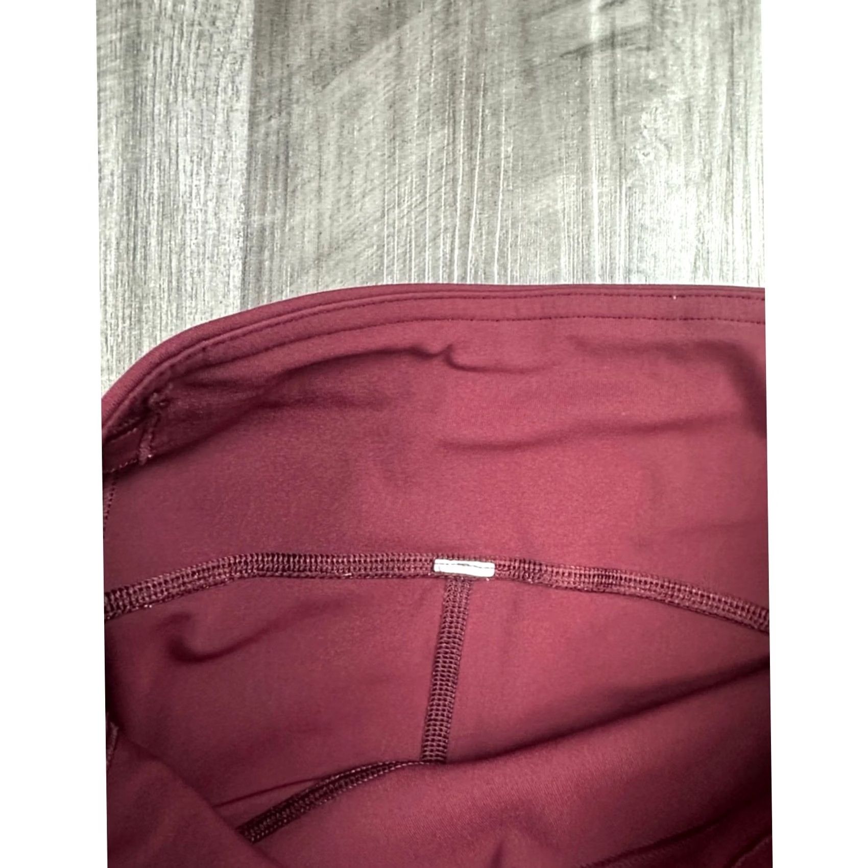 Lululemon Lululemon Speed Up Mid Rise Luxtreme Tight Leggings Womens 4 Red Maroon Compression Leggings 28.5Inseam 36In Length MS10298 Size 27" / US 4 / IT 40 - 6 Thumbnail