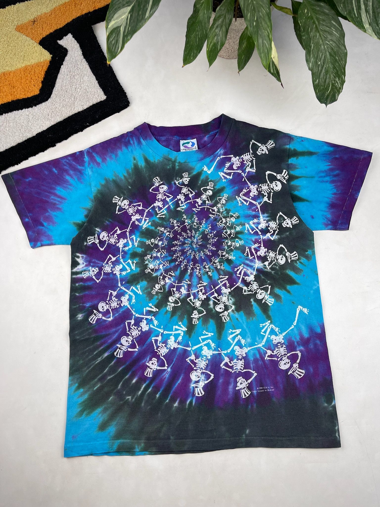Liquid Blue 1990 GRATEFUL DEAD DANCING SKULLS TEE VINTAGE skeleton Size US L / EU 52-54 / 3 - 1 Thumbnail