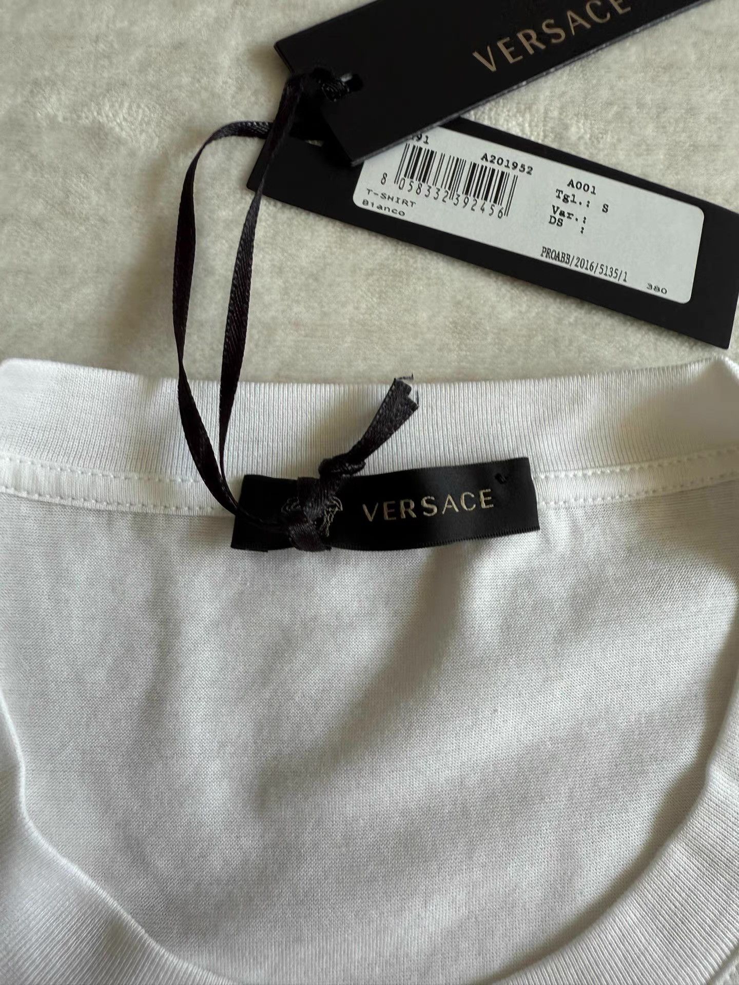 Versace Versace Men's Rhinestone T-shirt Ｑ23 Size US S / EU 44-46 / 1 - 2 Thumbnail