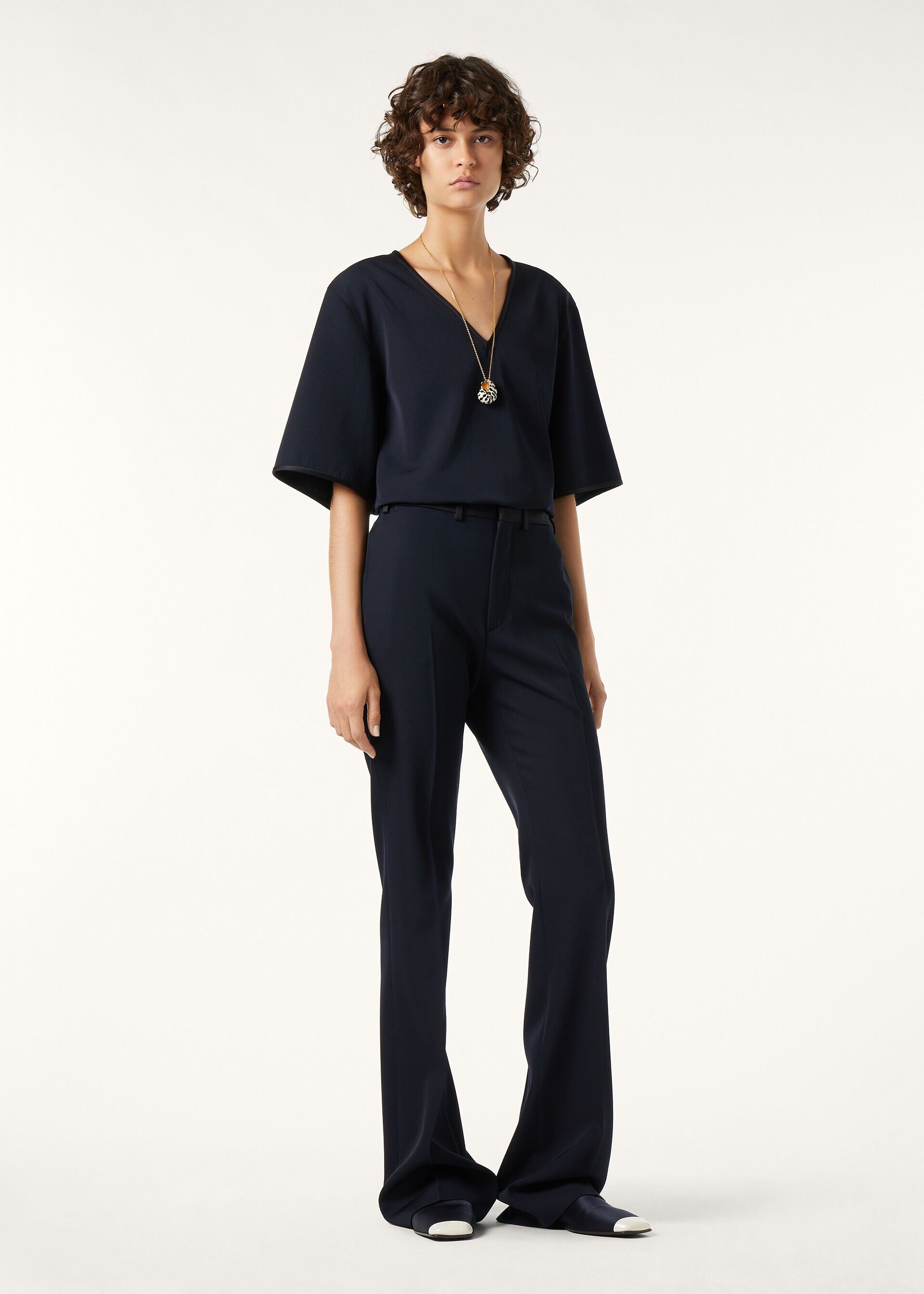 Loro Piana os11x0426 FAQ6631 Lillie T-Shirt in Navy Blue Size M / US 6-8 / IT 42-44 - 2 Thumbnail