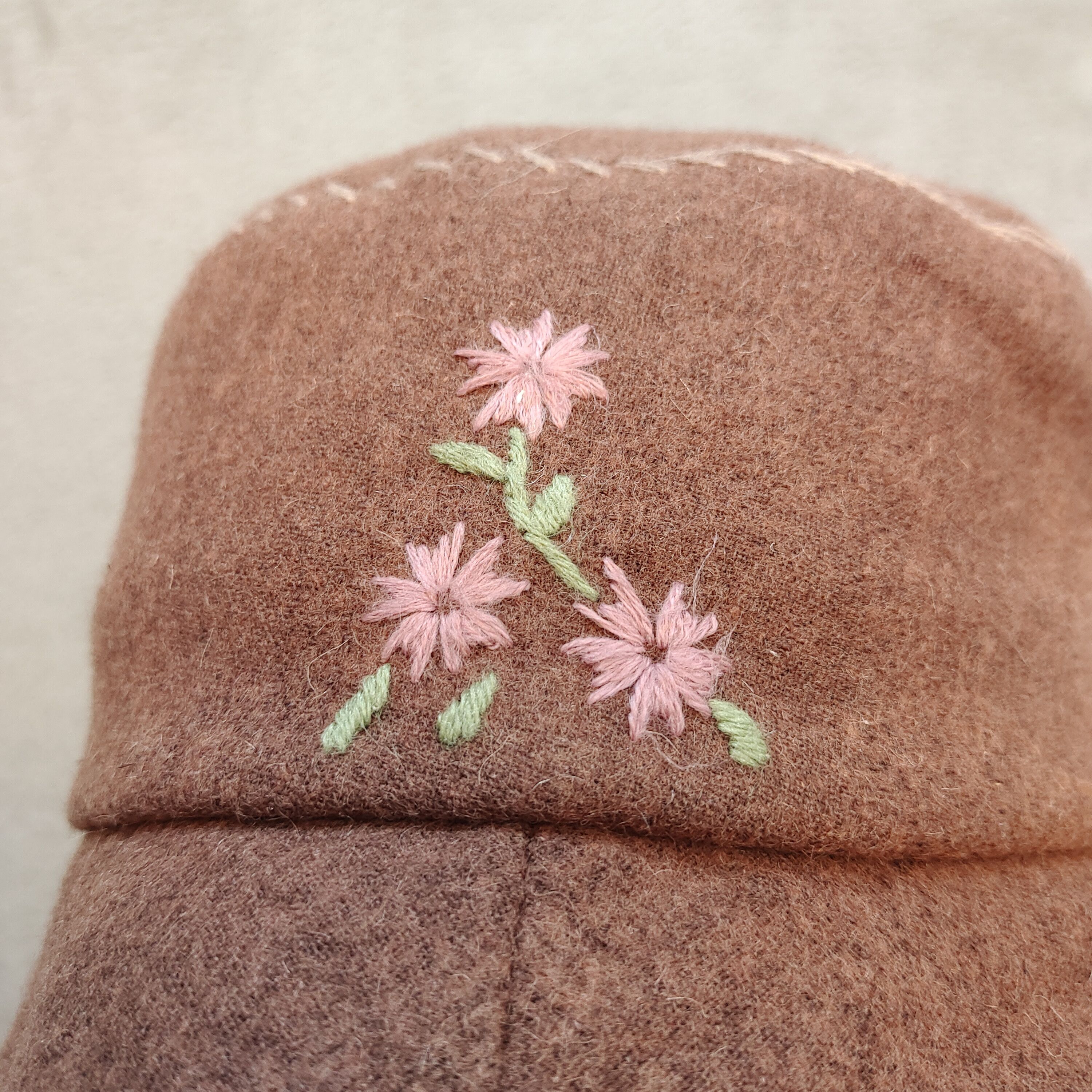 Kansai Yamamoto KANSAI YAMAMOTO FEMME EMBROIDERED FLOWER WOOL BUCKET HAT Size ONE SIZE - 4 Thumbnail