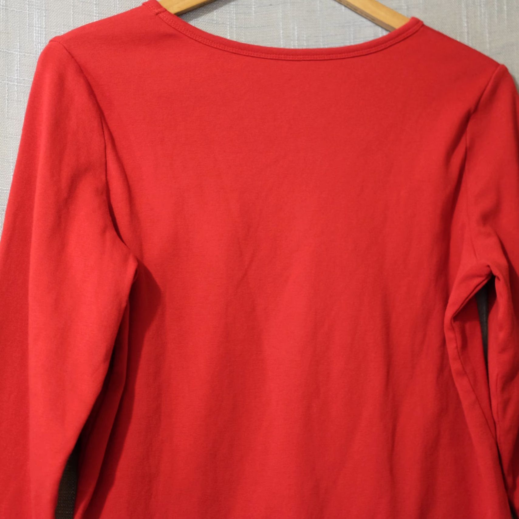 Vintage EUC St Johns Bay 100% Cotton Tee Shirt Long Sleeve Red Women's L Shirt Regular Size L Women Crew Neck Knit Cotton T-Shirt Vintage: No Size L / US 10 / IT 46 - 6 Thumbnail
