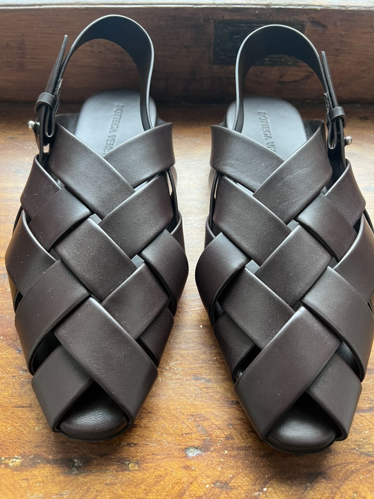 Bottega Veneta NIB intrecciato leather sandals, EU43, Italy Size US 10 / EU 43 - 1 Thumbnail