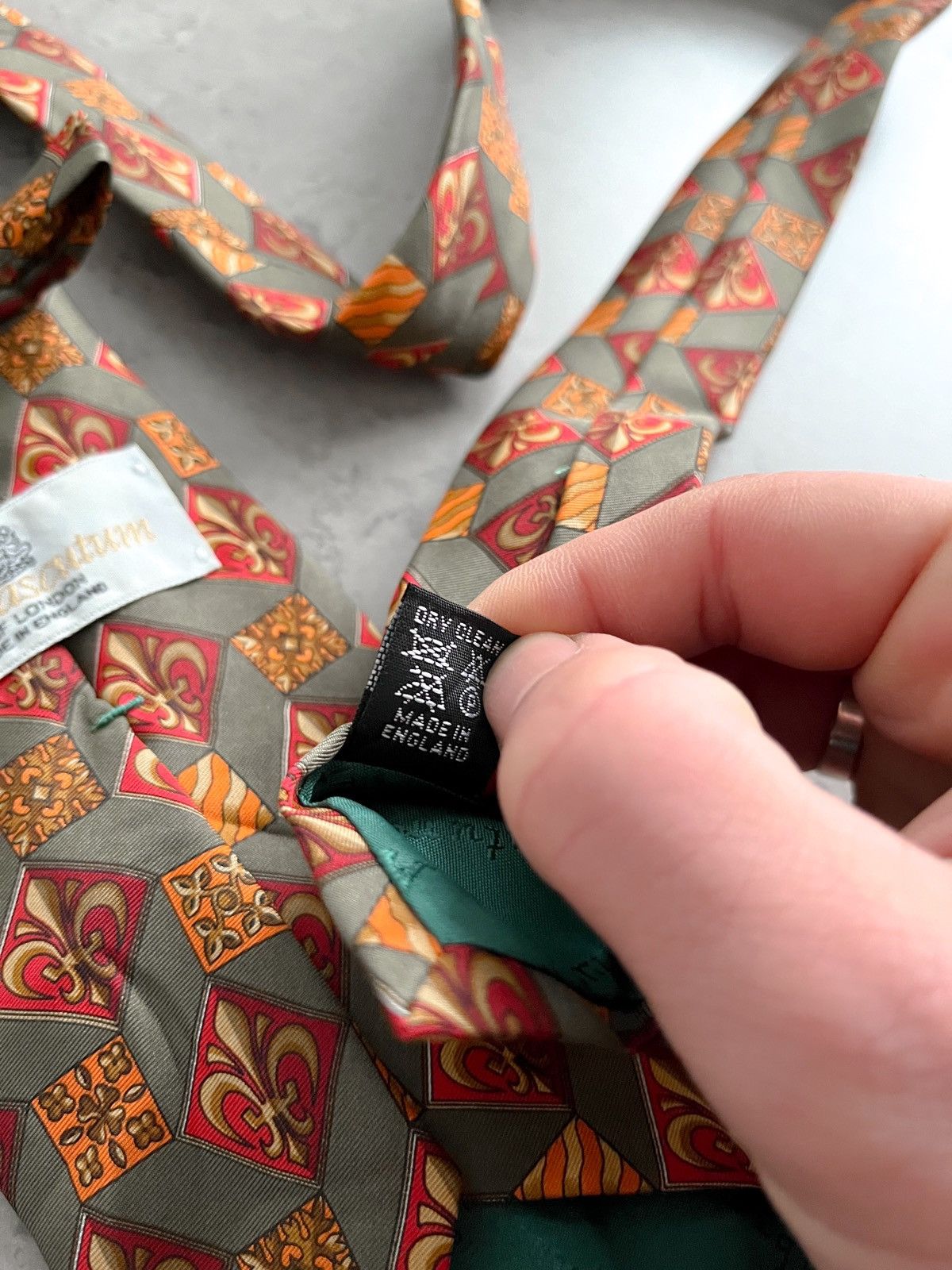 Aquascutum × Vintage AQUASCUTUM 100% silk made in England tie Size ONE SIZE - 5 Thumbnail