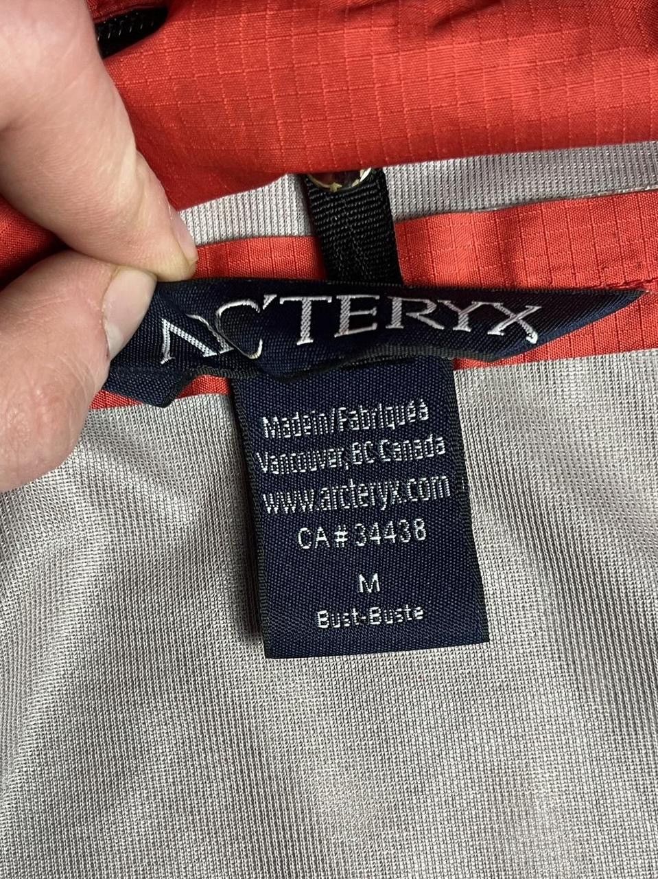 Arc'teryx 1999 ARC’TERYX GORETEX THETA AR JACKET VINTAGE Size US L / EU 52-54 / 3 - 19 Thumbnail