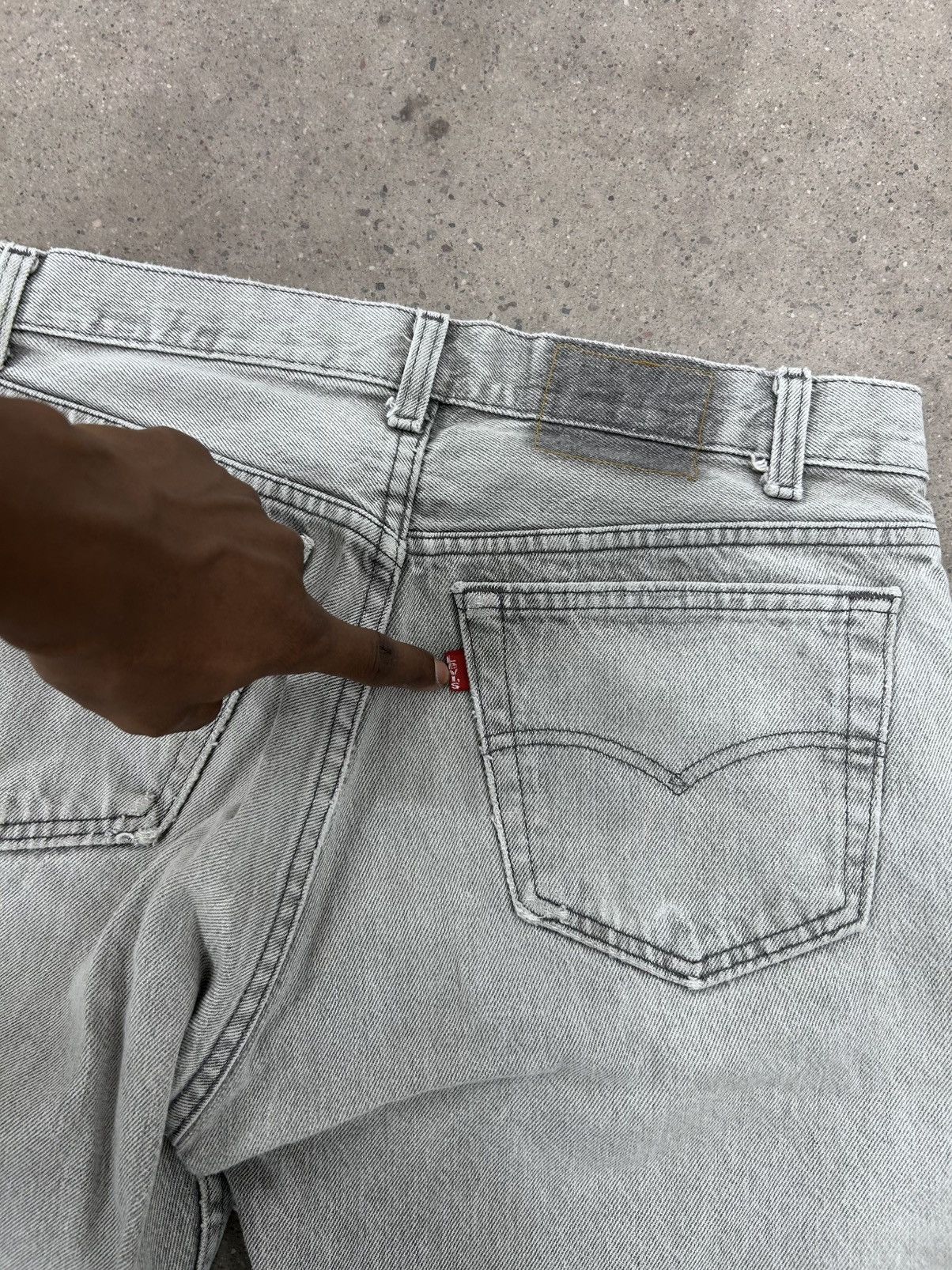 Levi's Vintage 90s Levi's 501 Jeans Made in USA Light Wash Size US 31 - 7 Thumbnail