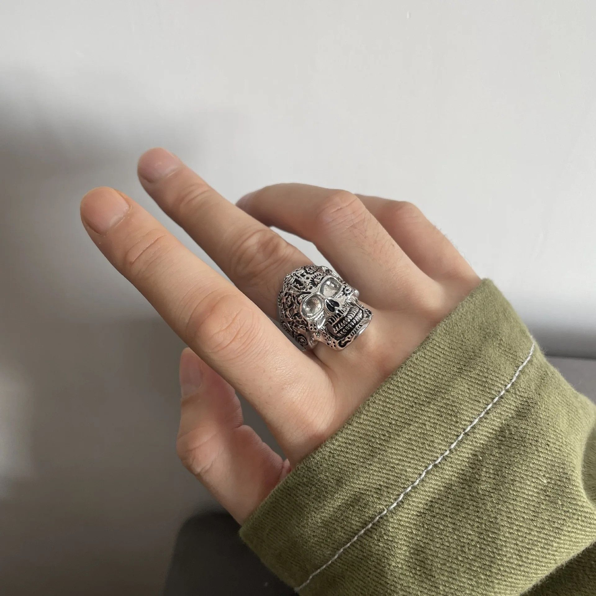 Jewelry x Vintage Cross Tatoo Skull Ring in Silver, Men's