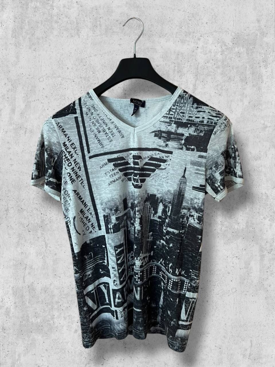 Armani Armani Jeans FULL PRINT Avantgarde vintage t shirt tee Size US M / EU 48-50 / 2 - 1 Thumbnail