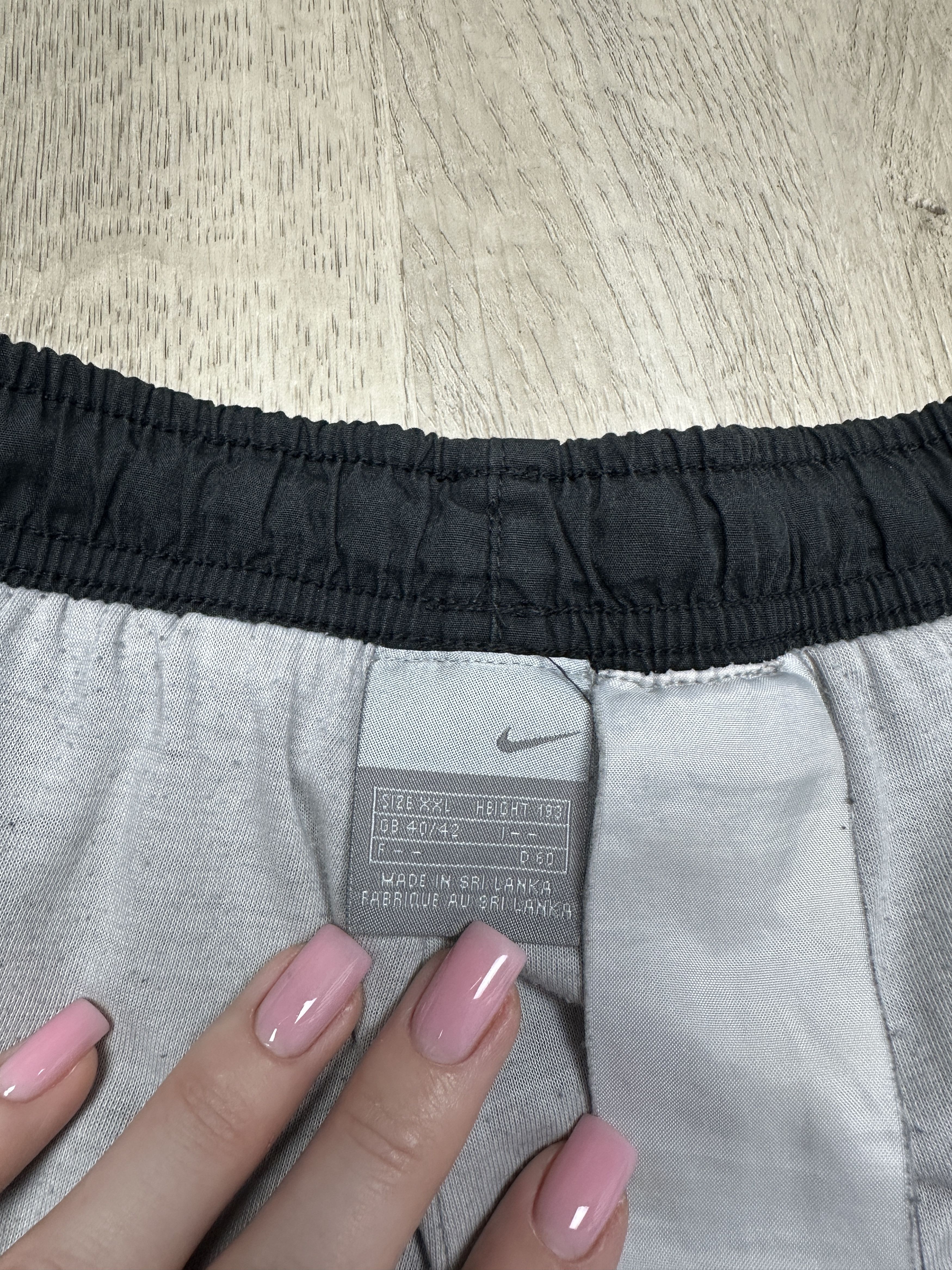 Nike Nike Vintage Nylon Baggy Track Pants Size US 38 / EU 54 - 5 Thumbnail