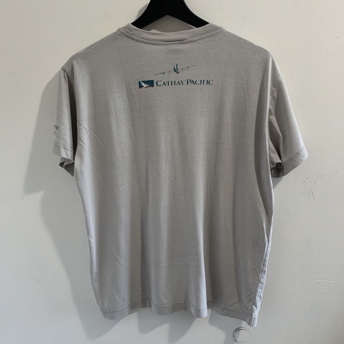 Vintage Vintage 2005 Cathaway Pacific Airlines Calgary Graphic Tee Size US S / EU 44-46 / 1 - 6 Thumbnail