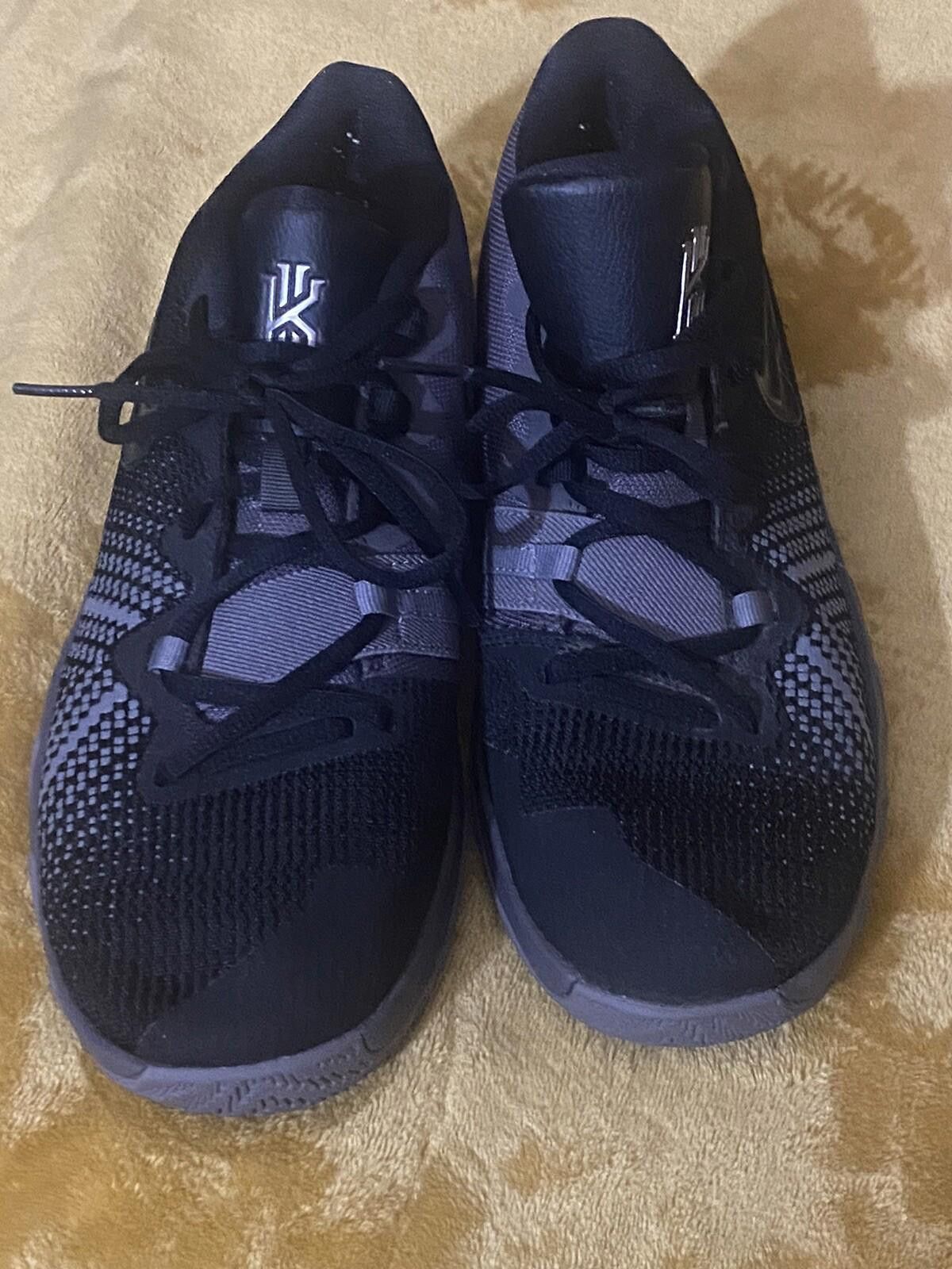 Nike Nike Flytrap Shoes Kyrie Irving 6Y Black Gray Mid AA1154011 Size US 6 / EU 39 - 1 Thumbnail