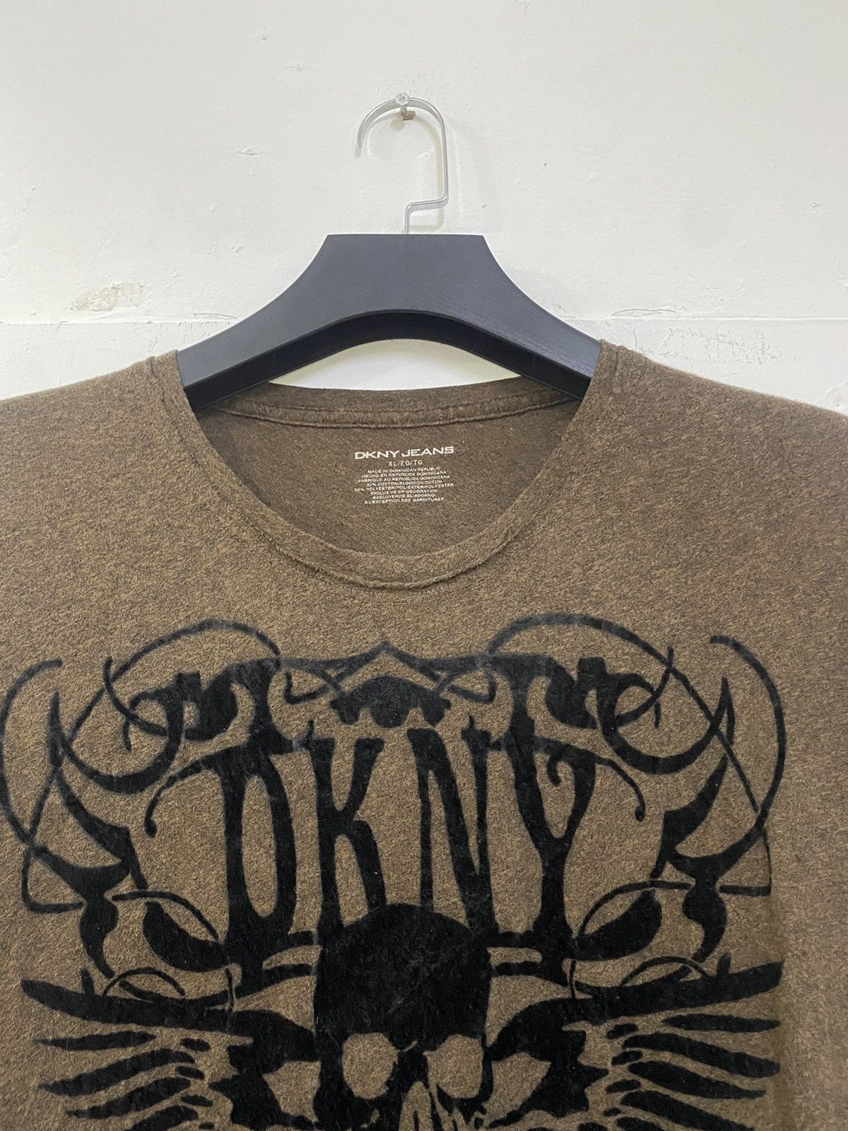 DKNY 💥 DKNY JEANS SKULL WINGS EMBROIDED AFFLICTION DESIGN Size US XL / EU 56 / 4 - 5 Thumbnail