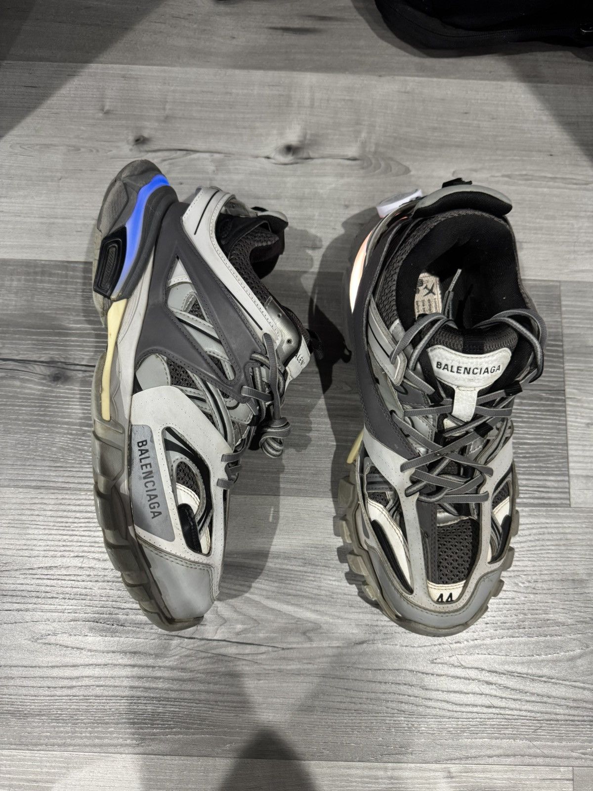 Balenciaga LED Balenciaga Tracks Size US 11 / EU 44 - 4 Thumbnail